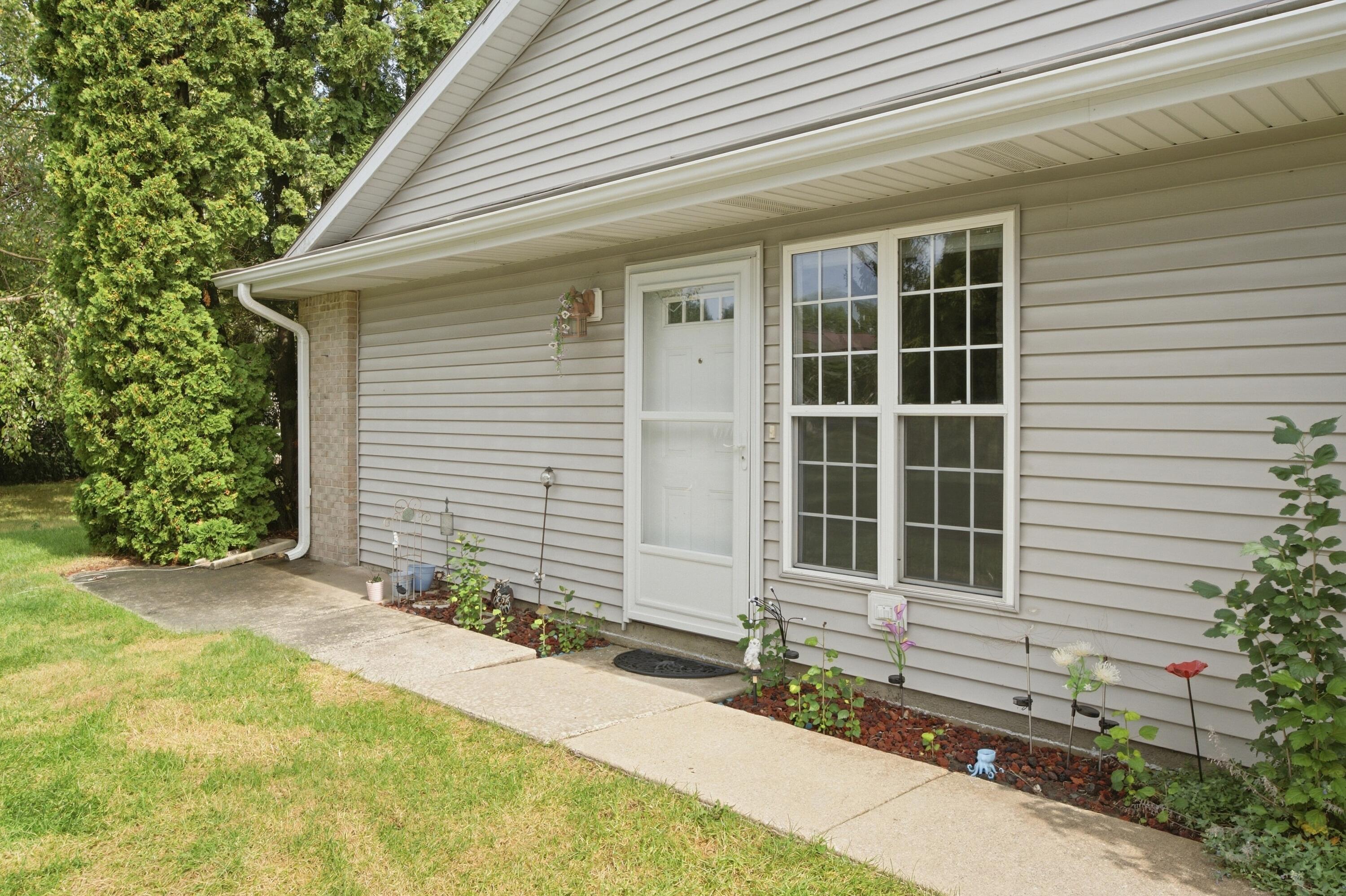 1954 David Drive
