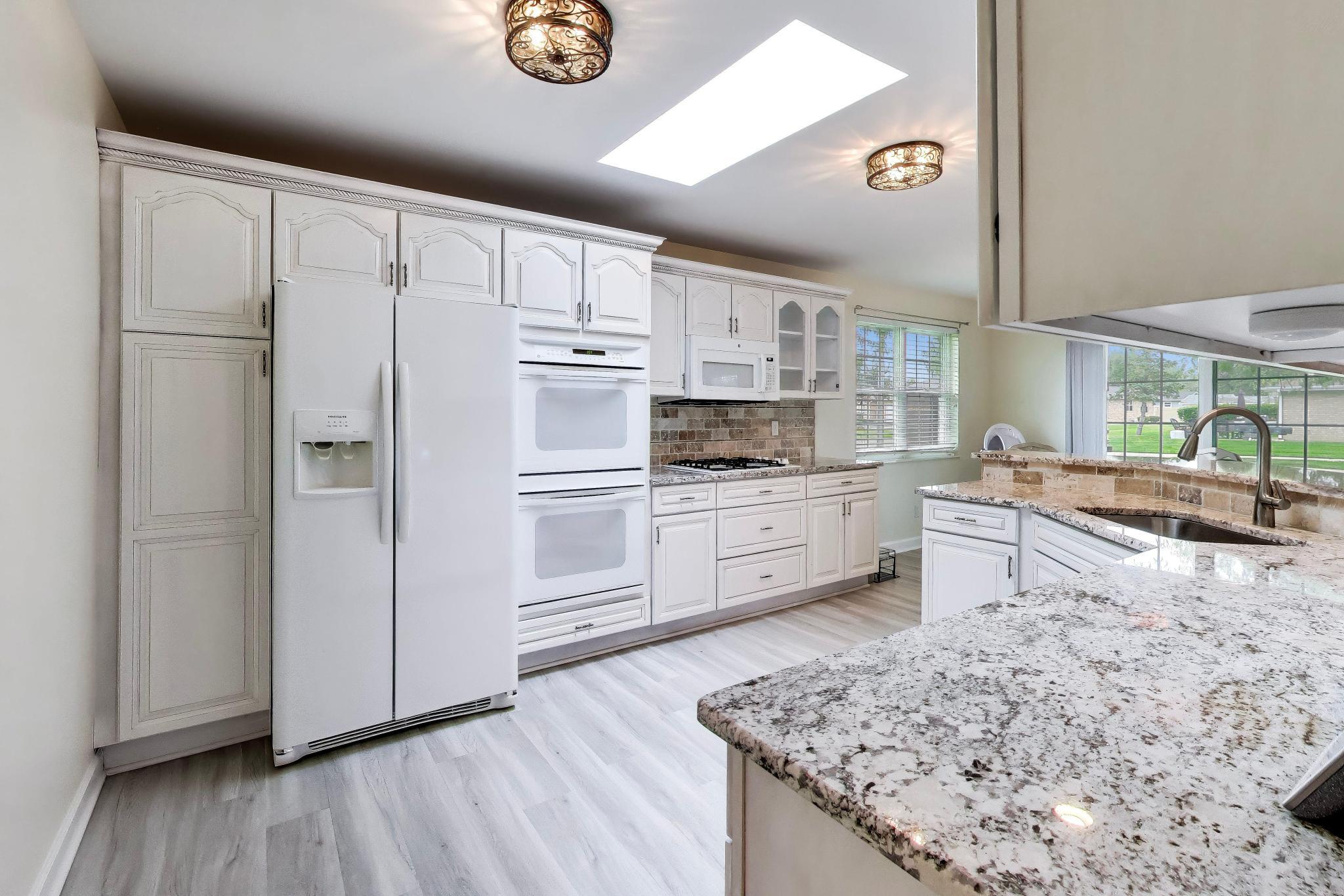 1035 Easy Street Unit: A