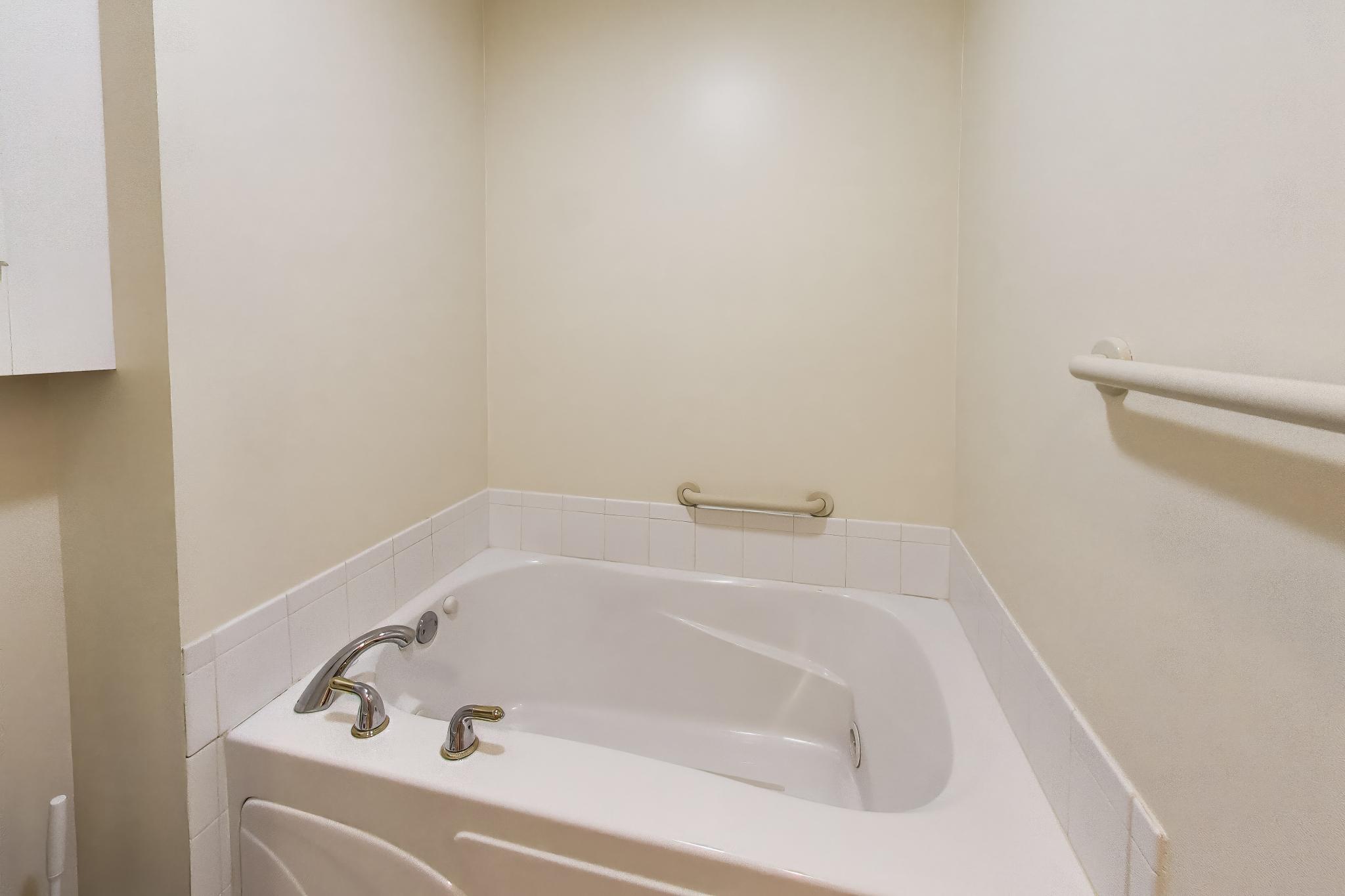 1035 Easy Street Unit: A