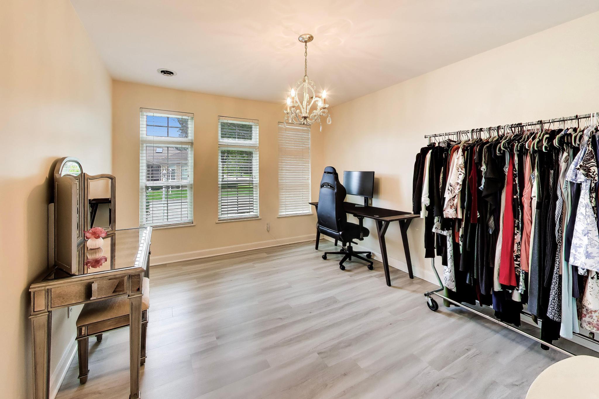1035 Easy Street Unit: A