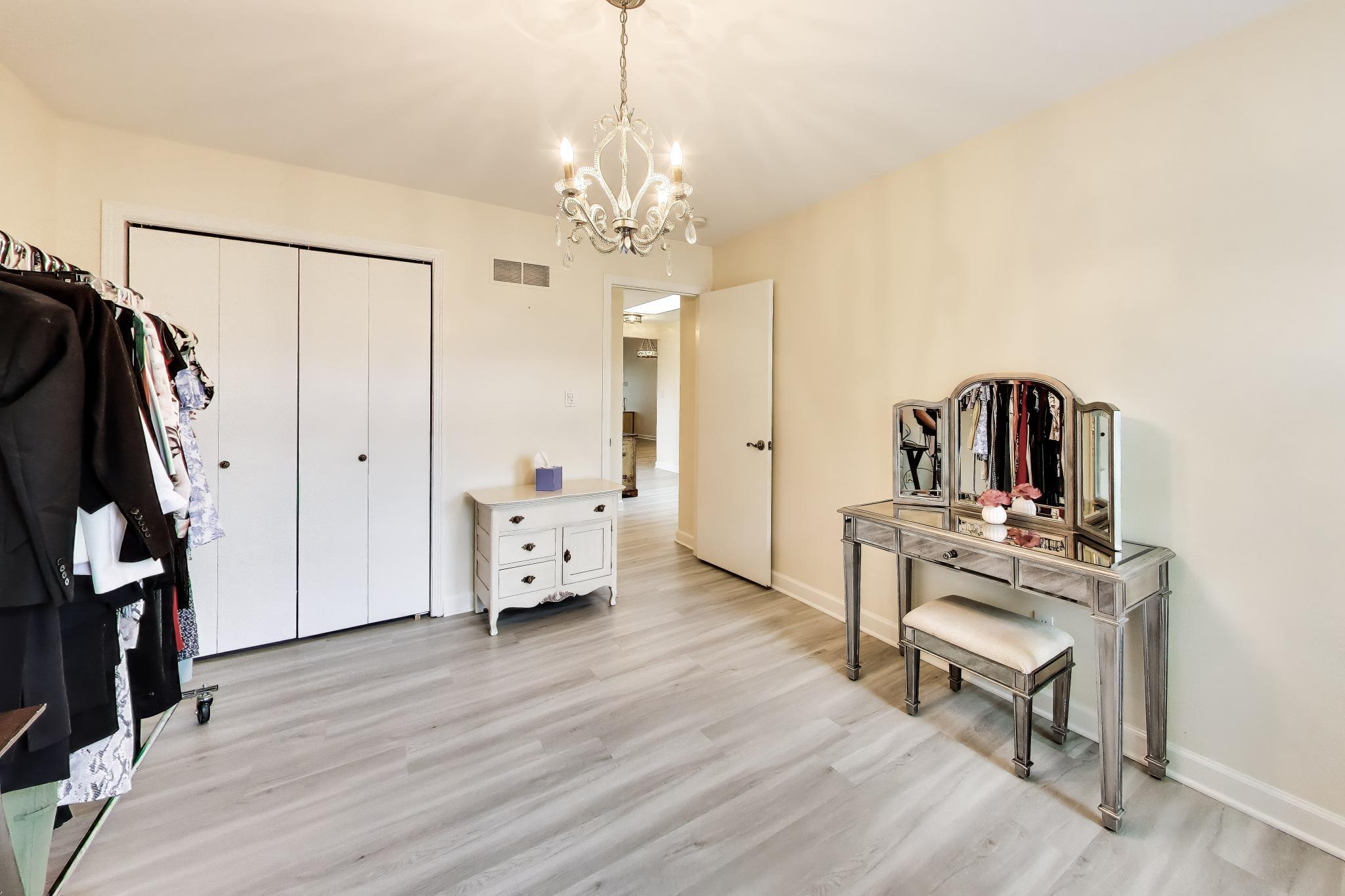1035 Easy Street Unit: A