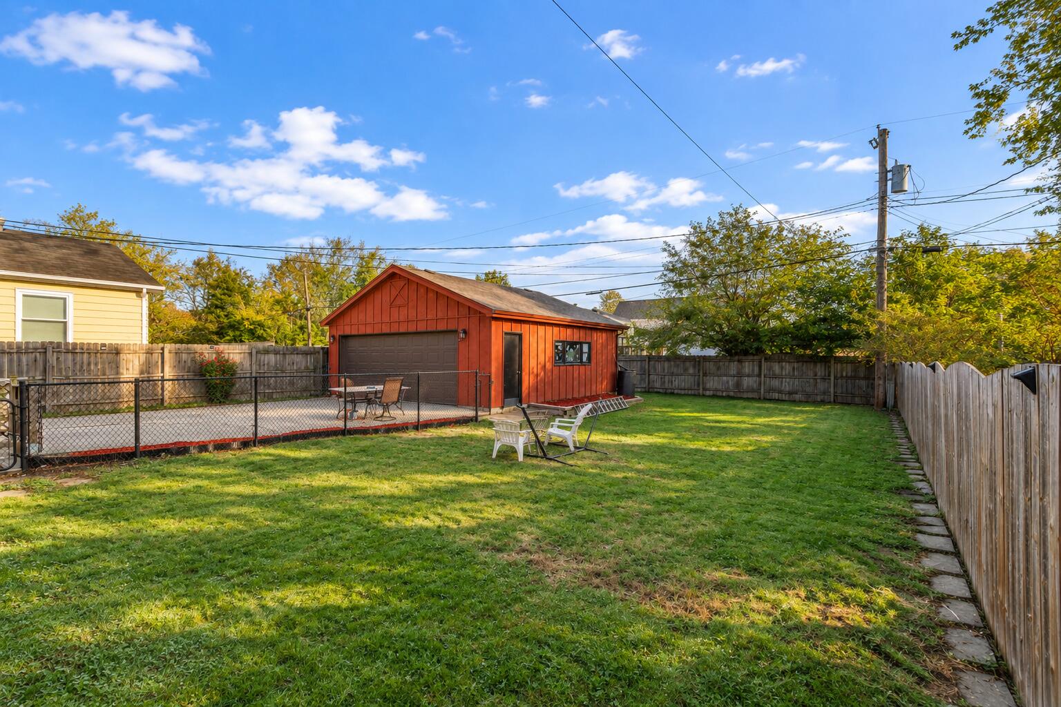 206 E Manor Drive