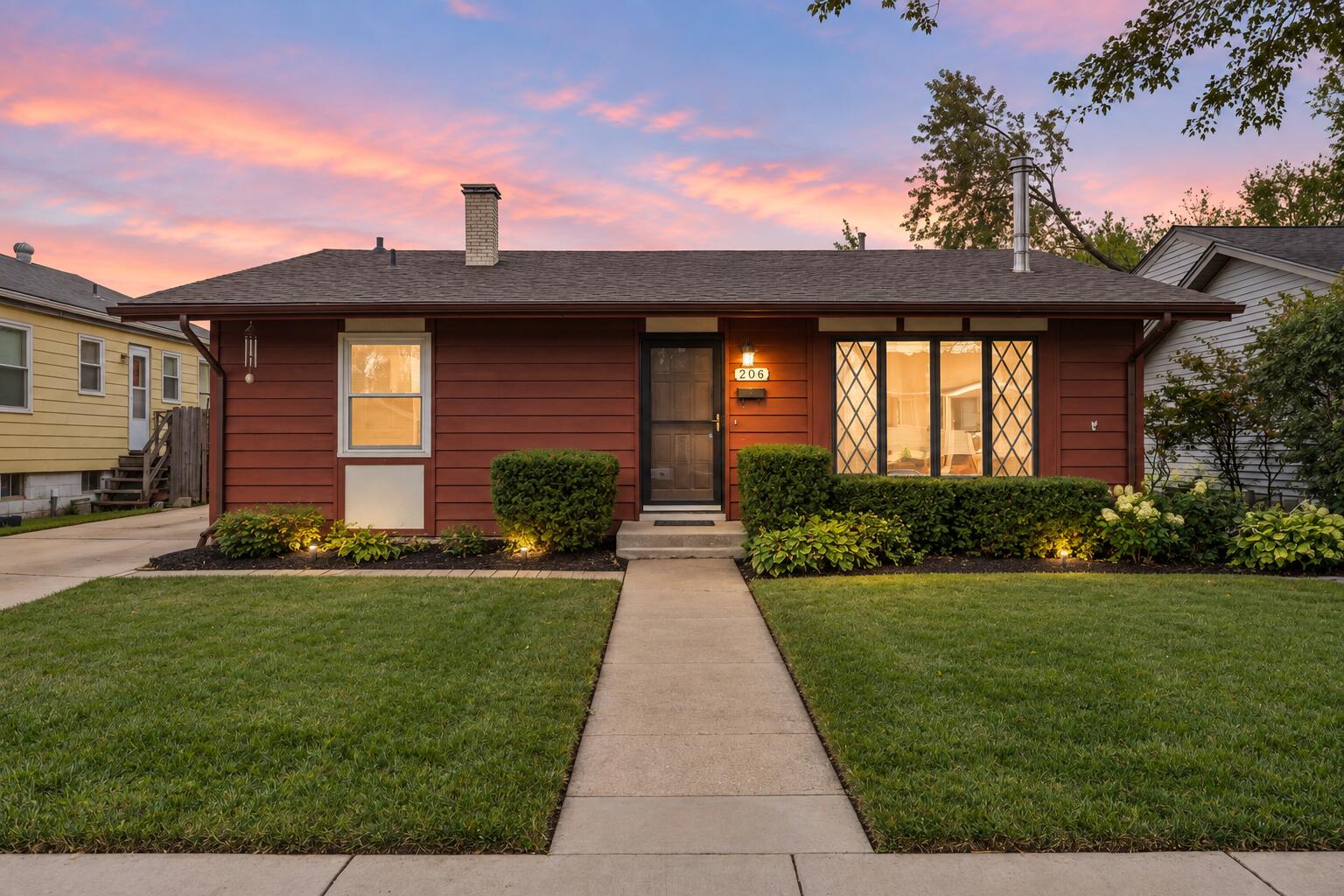 206 E Manor Drive