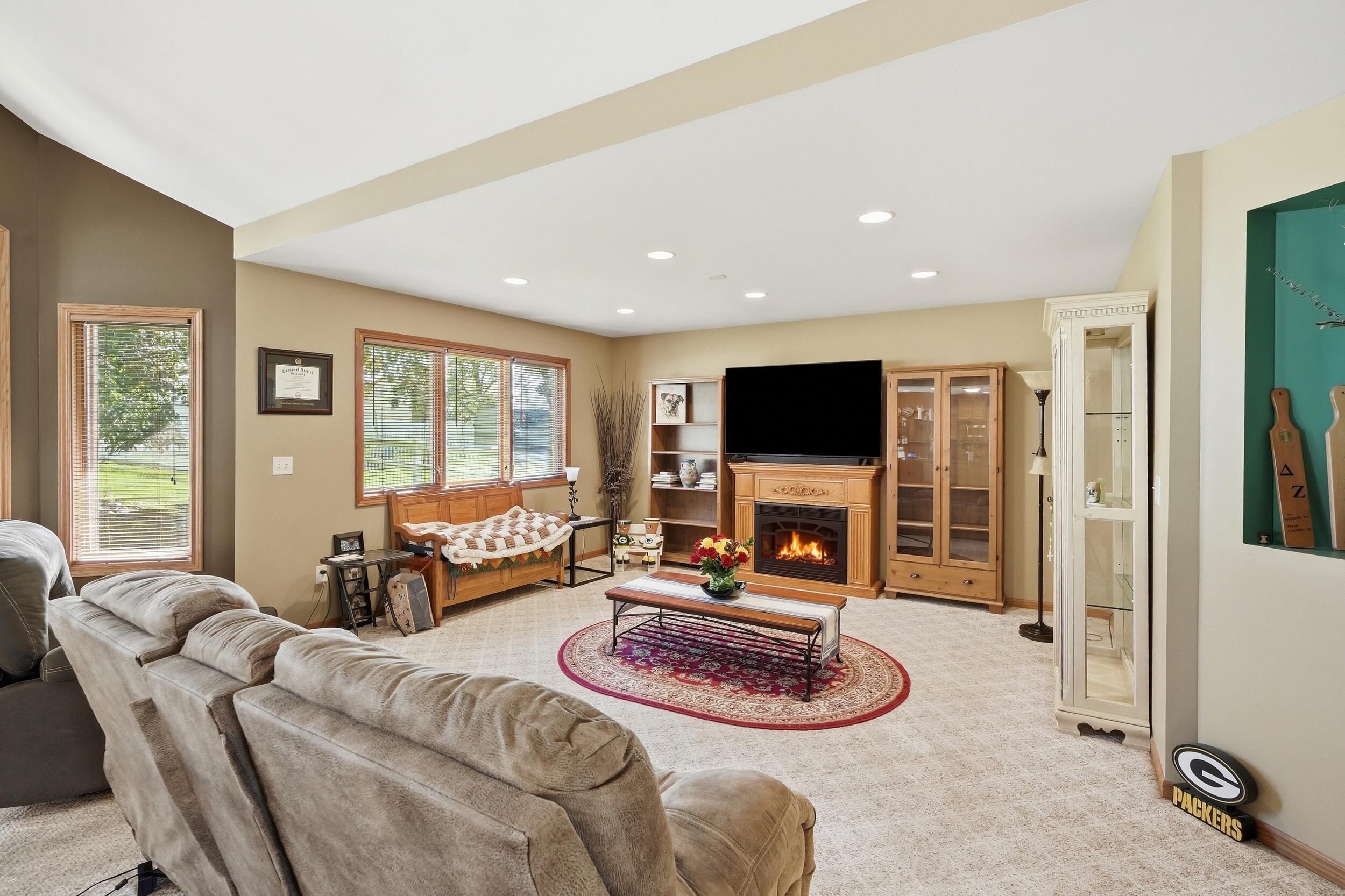 2501 Howard Castle Drive