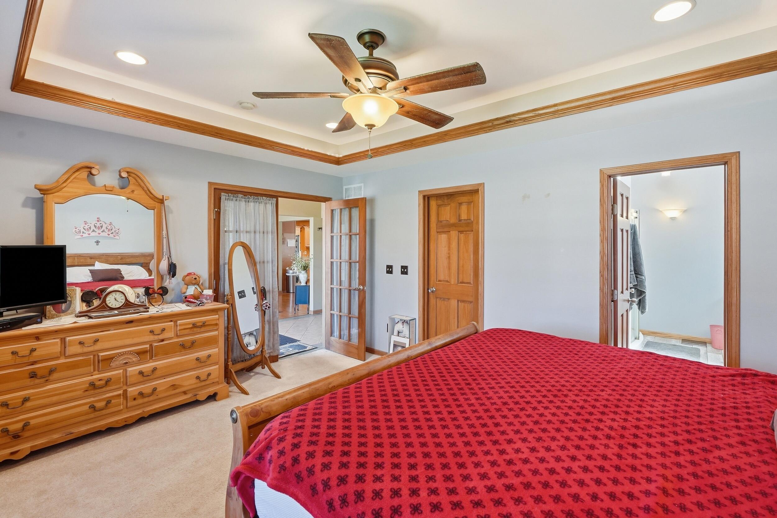 2501 Howard Castle Drive