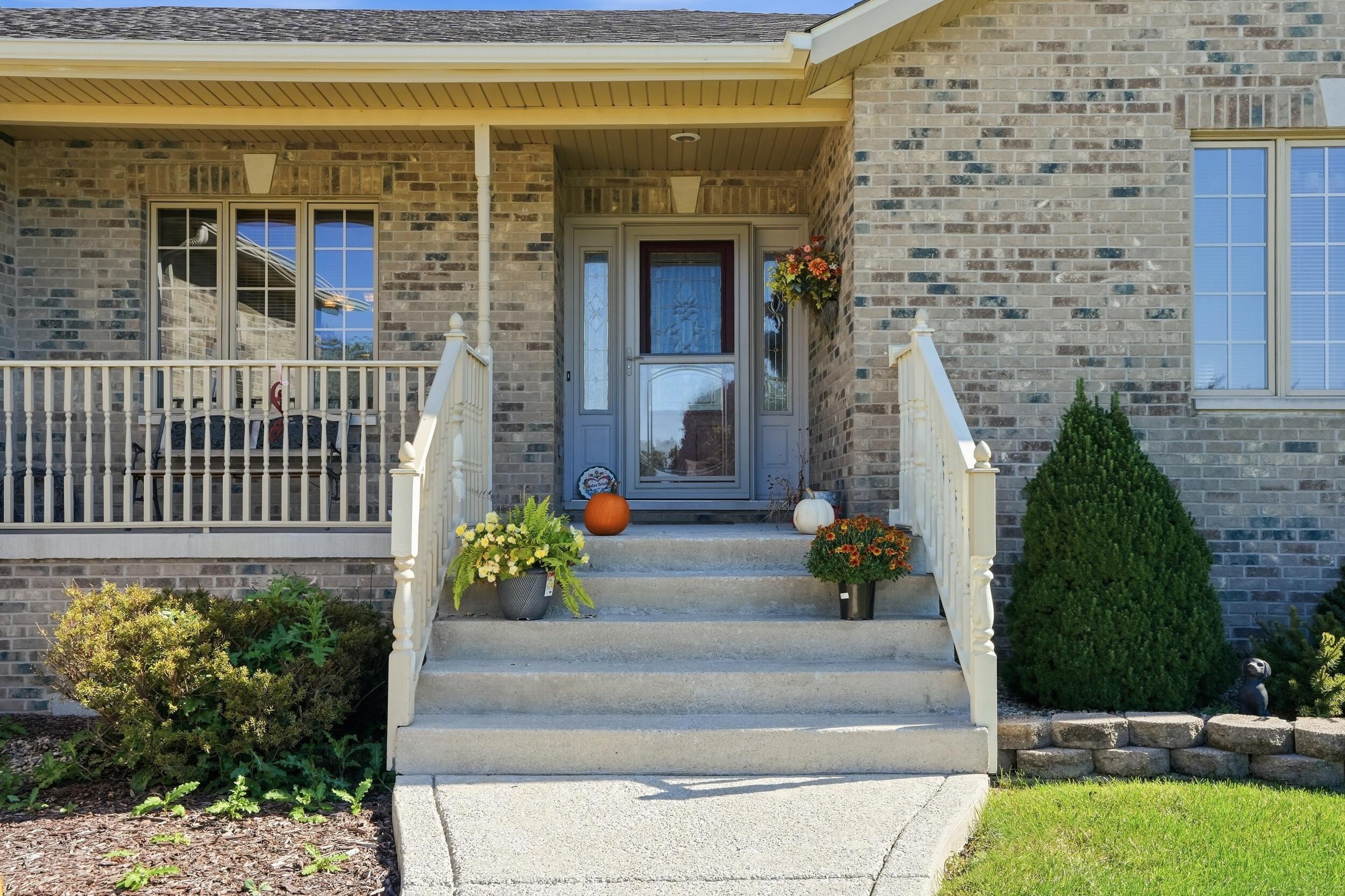 2501 Howard Castle Drive