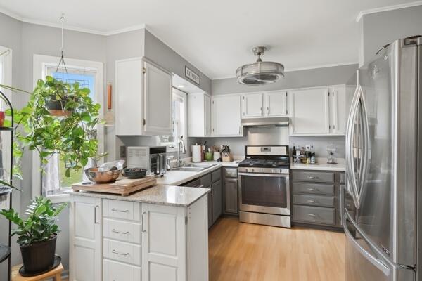 8685 Van Buren Street