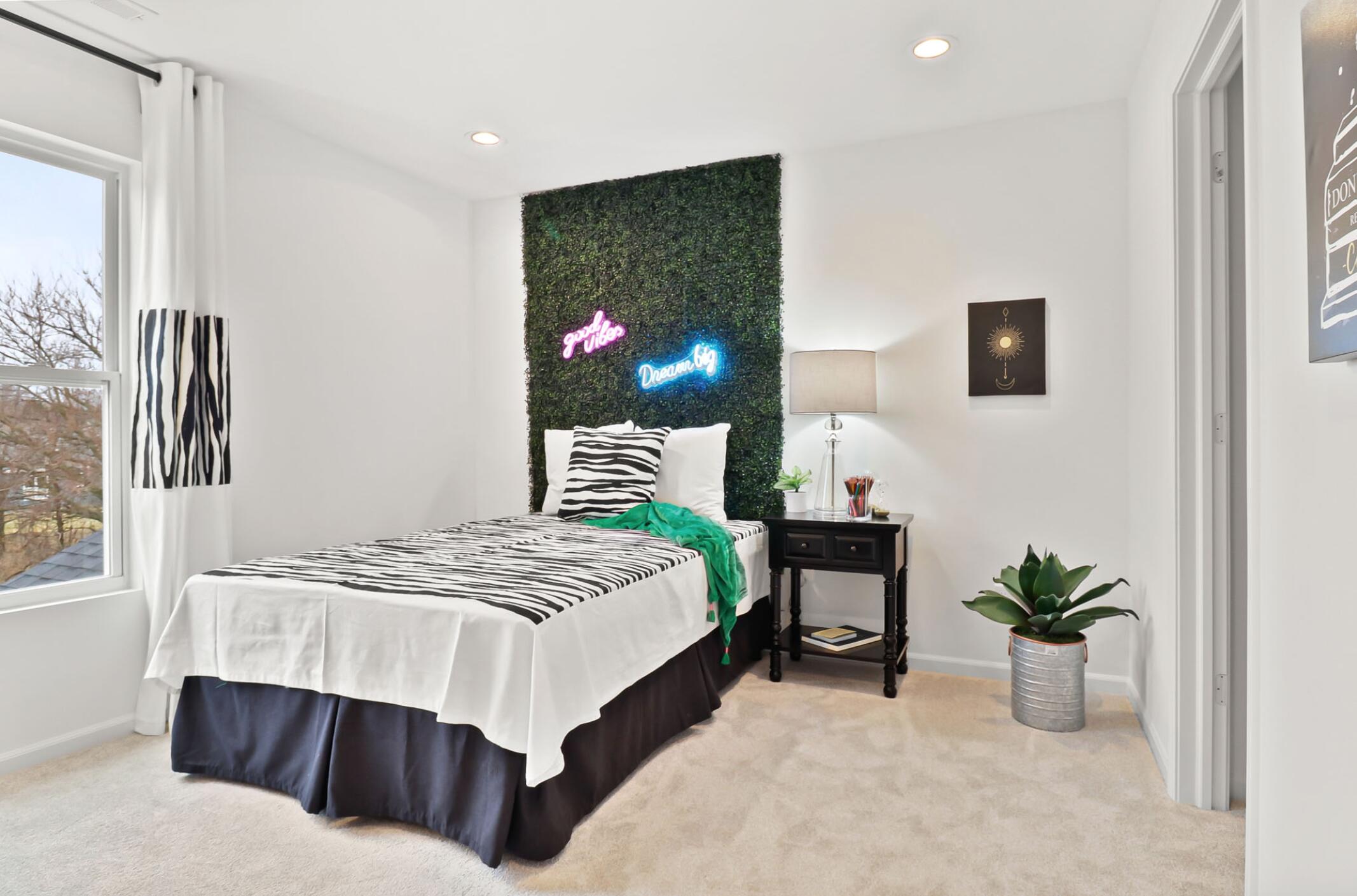 3065 Fawn Lane