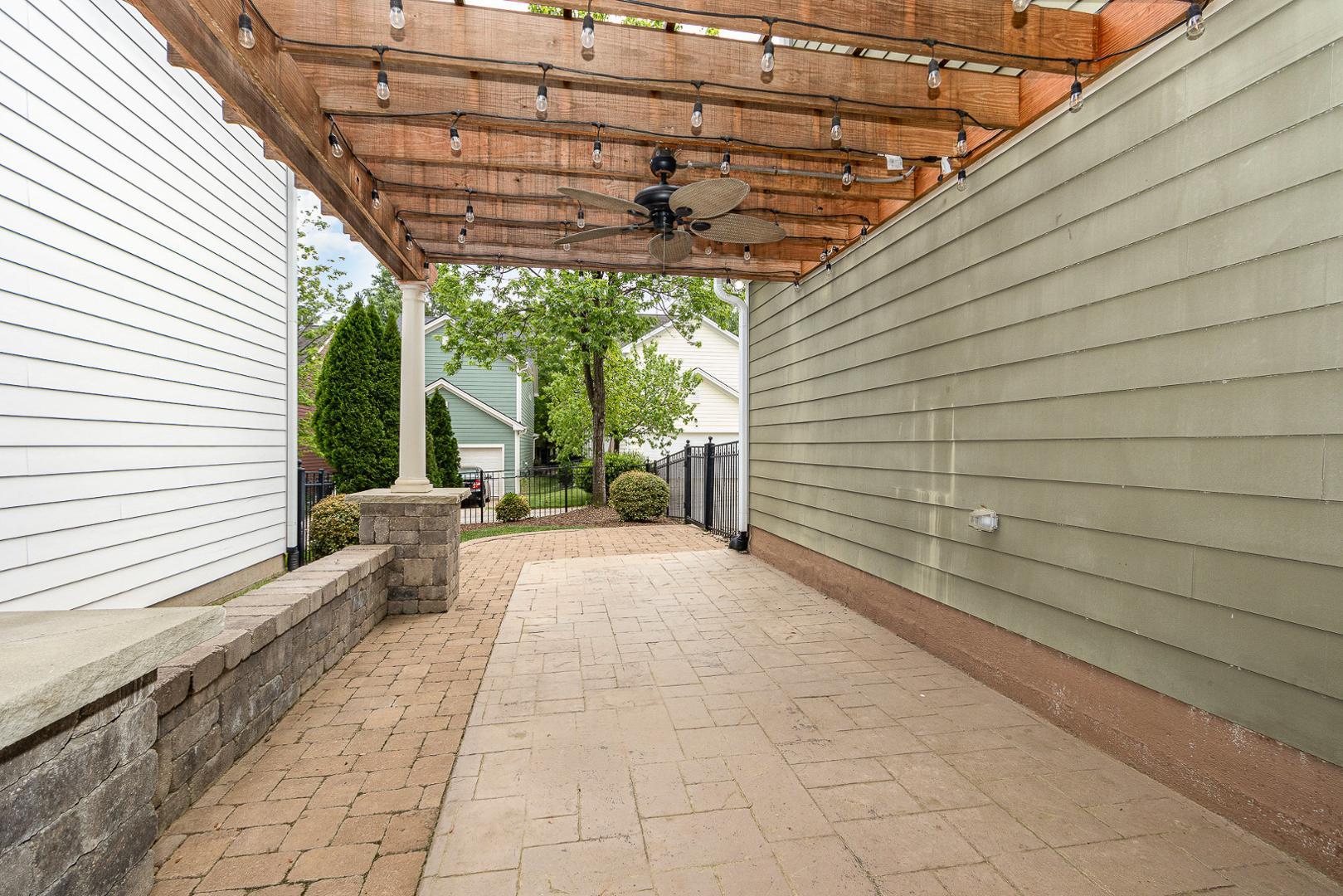 1048 Gold Rock Lane