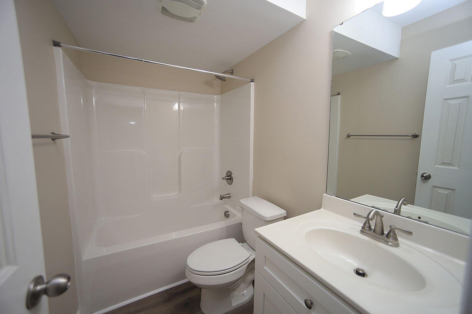 2216 Myron Drive # 101