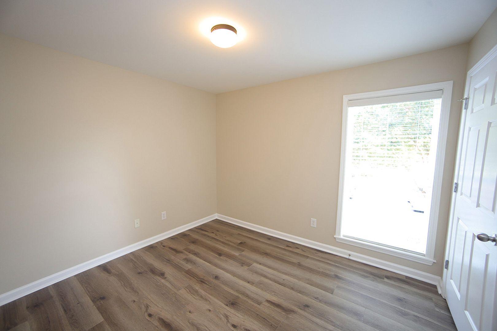 2216 Myron Drive # 101