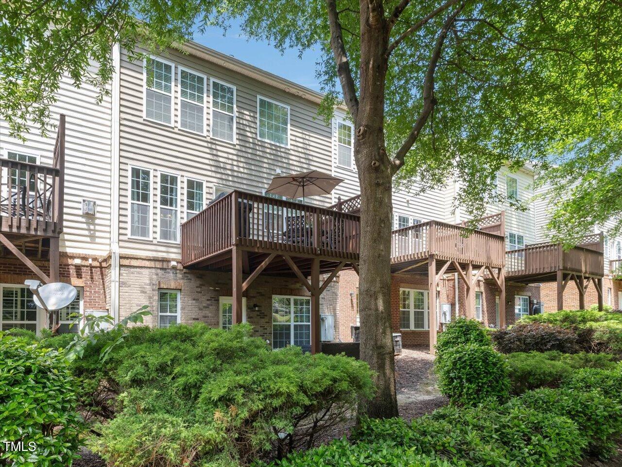 8722 Macedonia Lake Drive