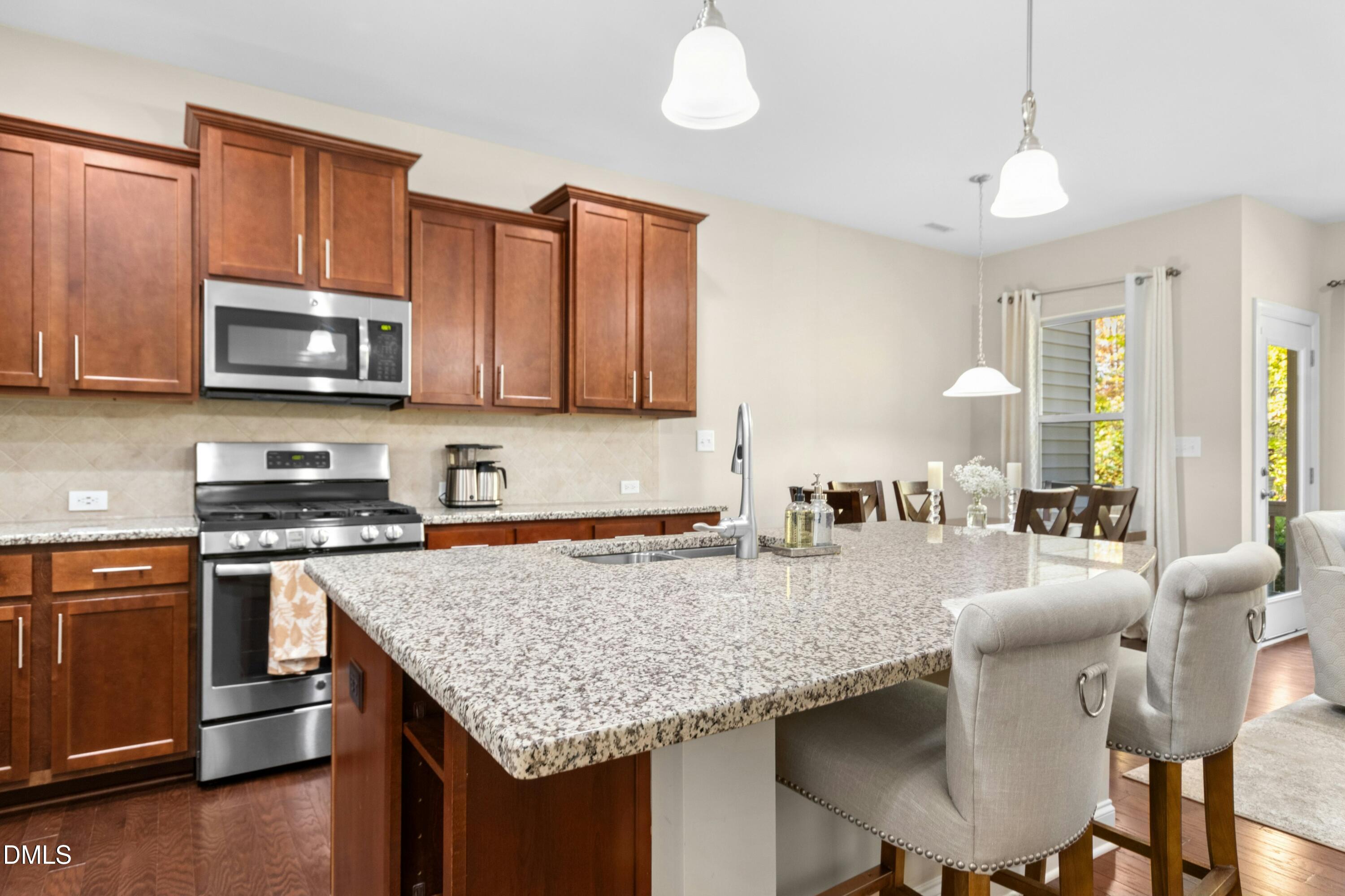 1143 Searstone Court