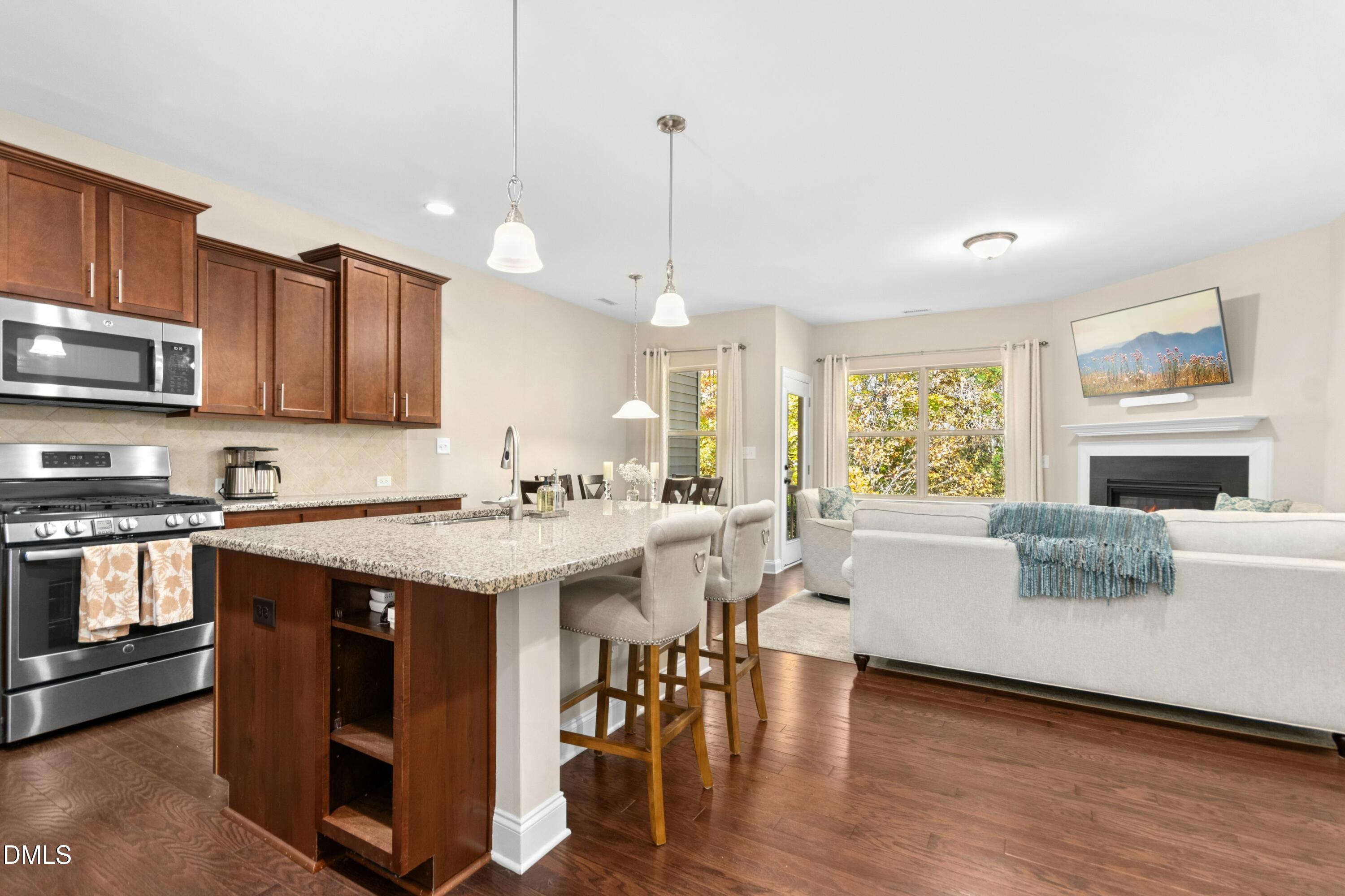 1143 Searstone Court