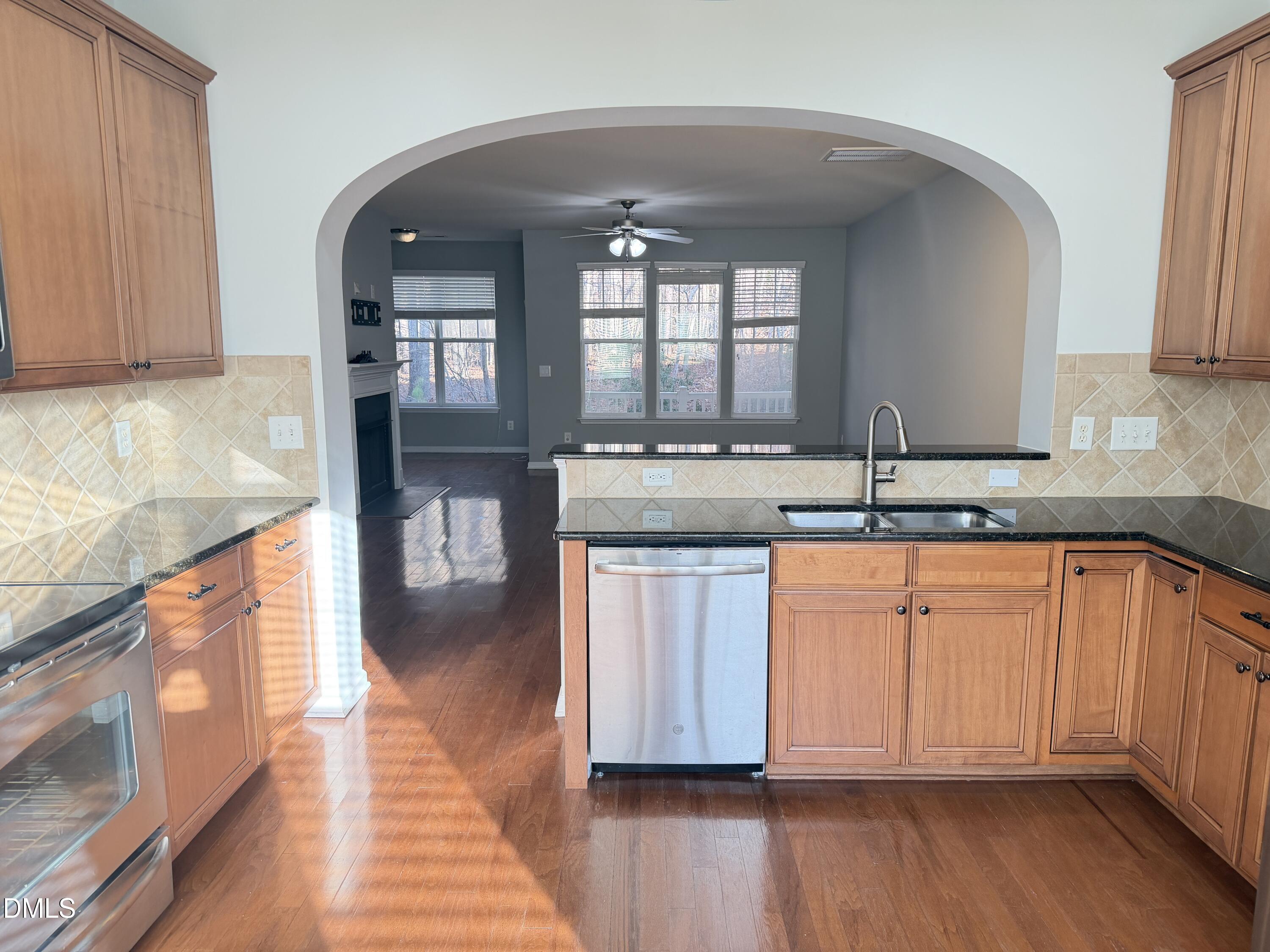 6136 Braidwood Court