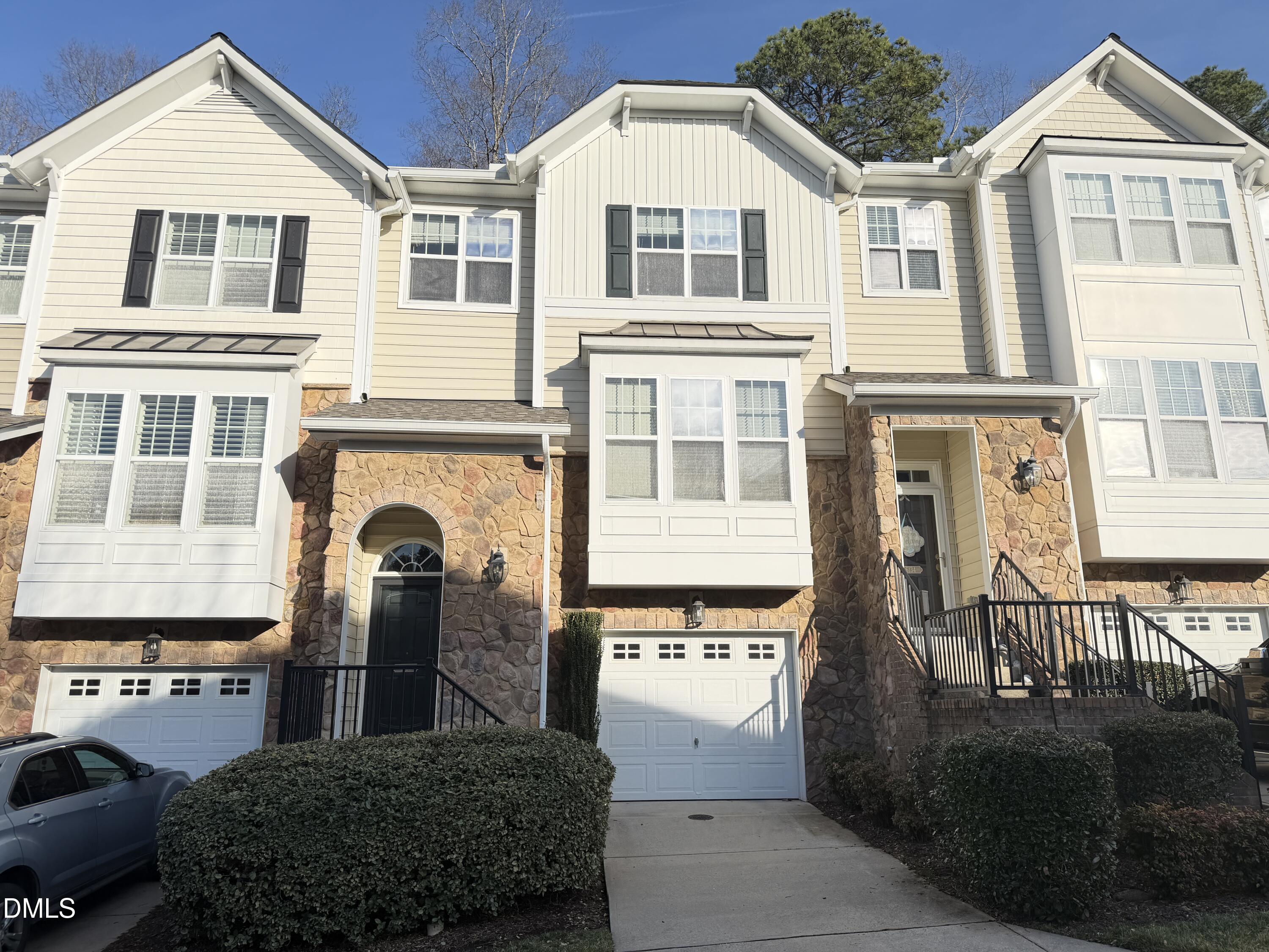 6136 Braidwood Court