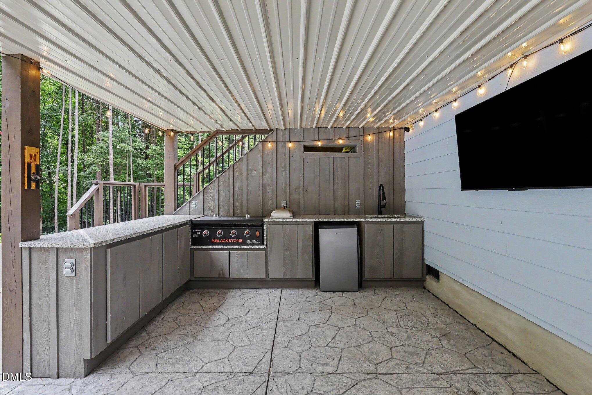 294 Dongola Street