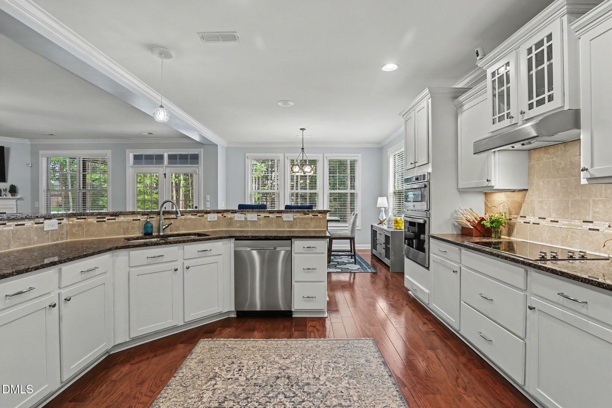 294 Dongola Street