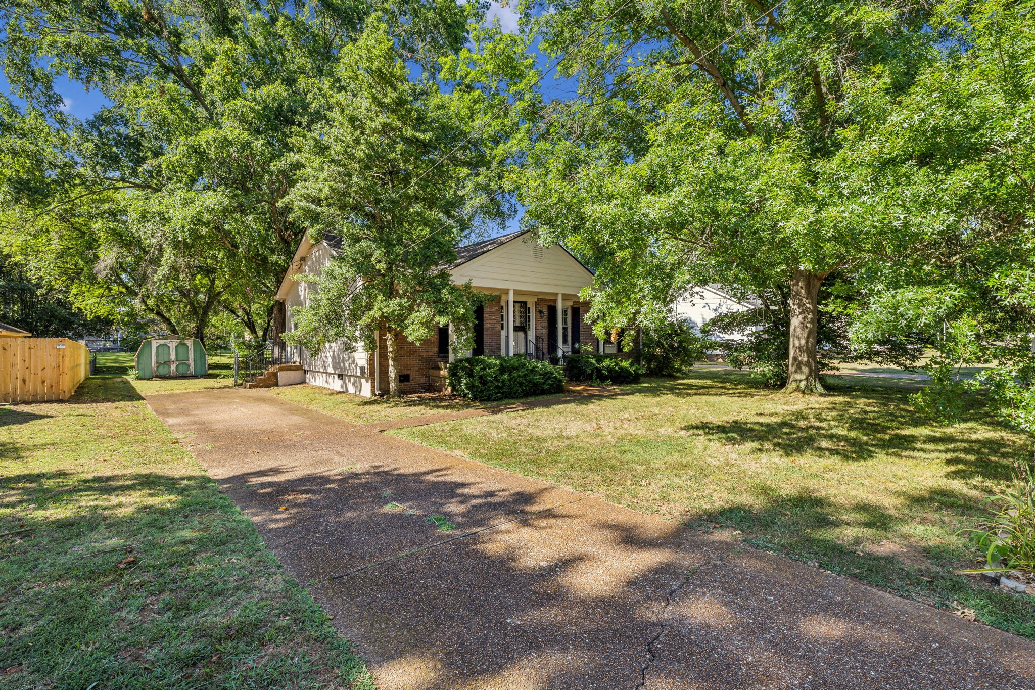 820 Harpeth Bend Dr