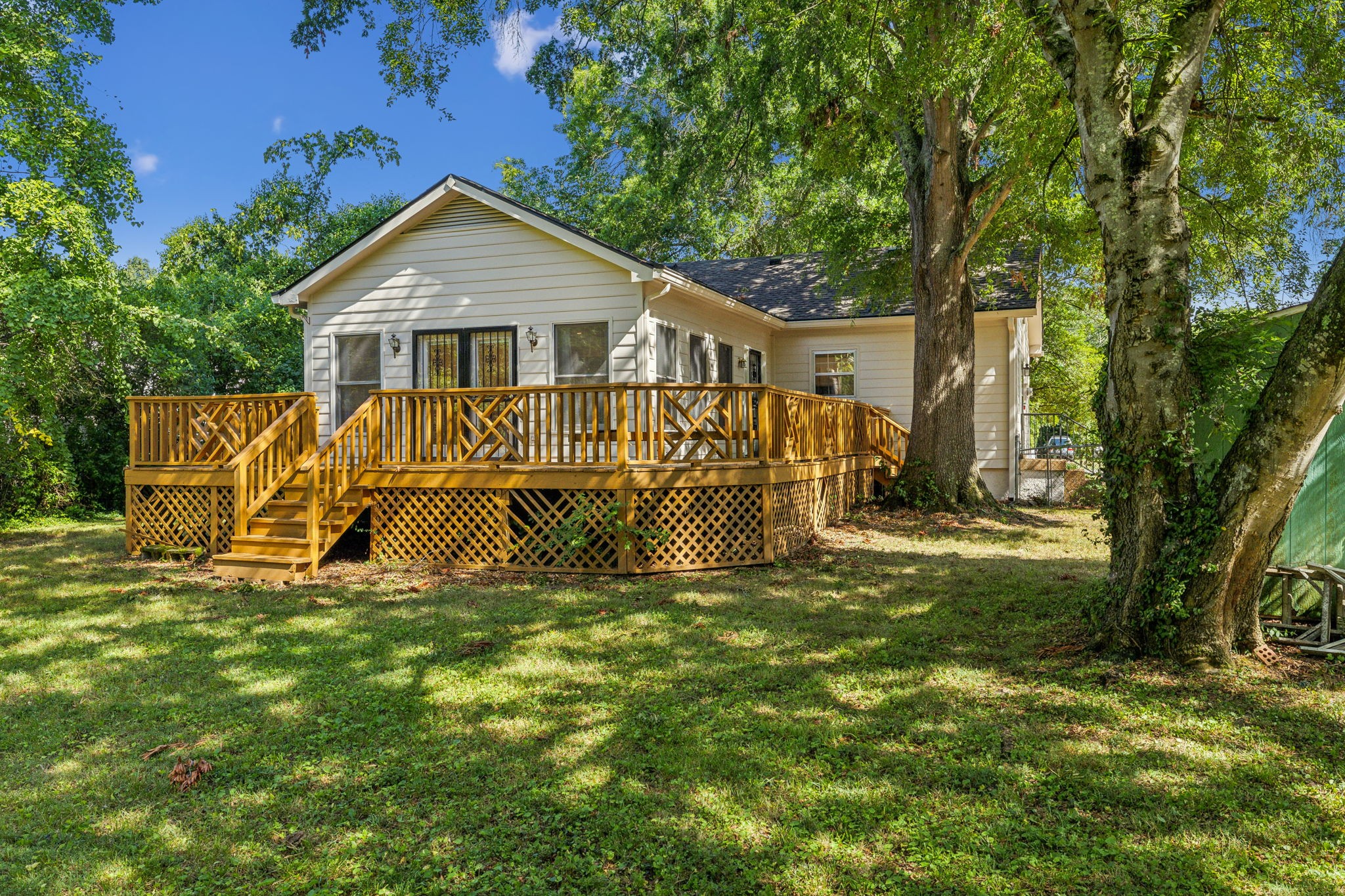 820 Harpeth Bend Dr