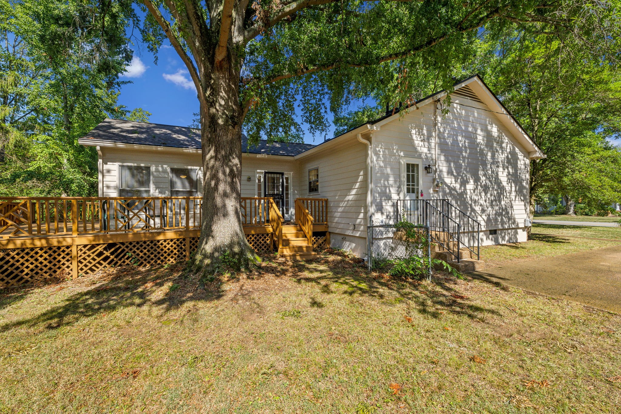 820 Harpeth Bend Dr
