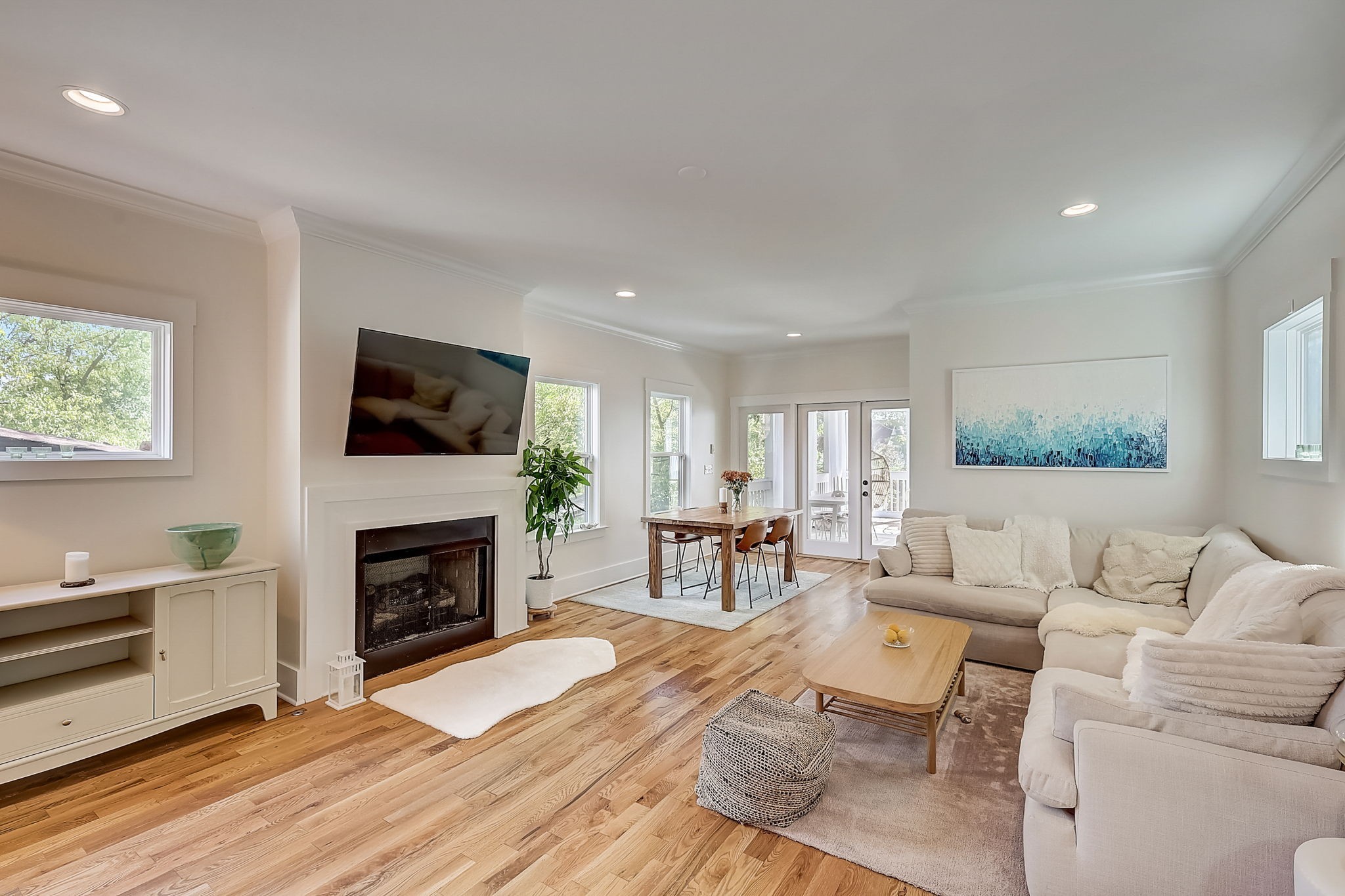 1009A Caldwell Ave