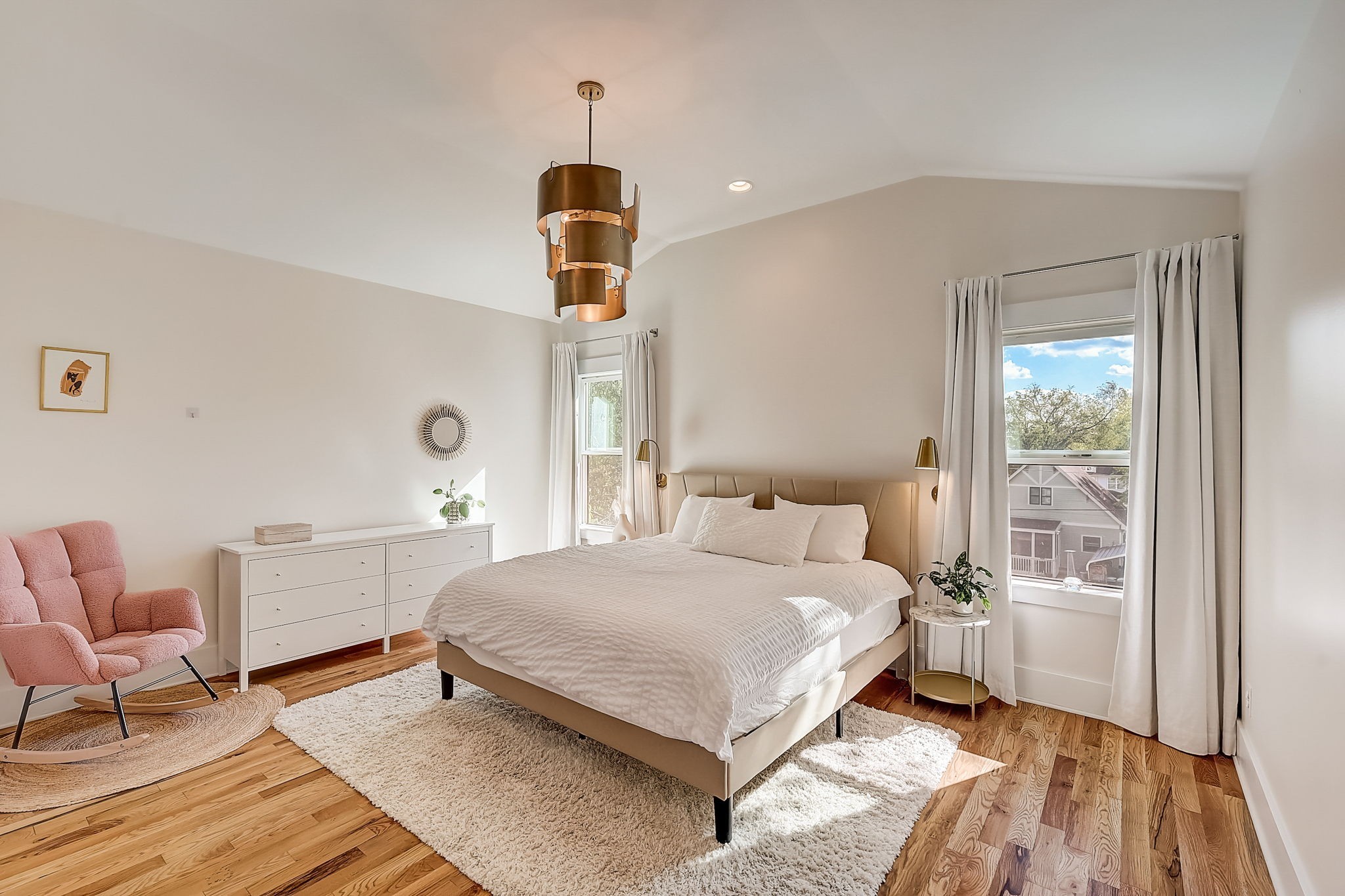 1009A Caldwell Ave