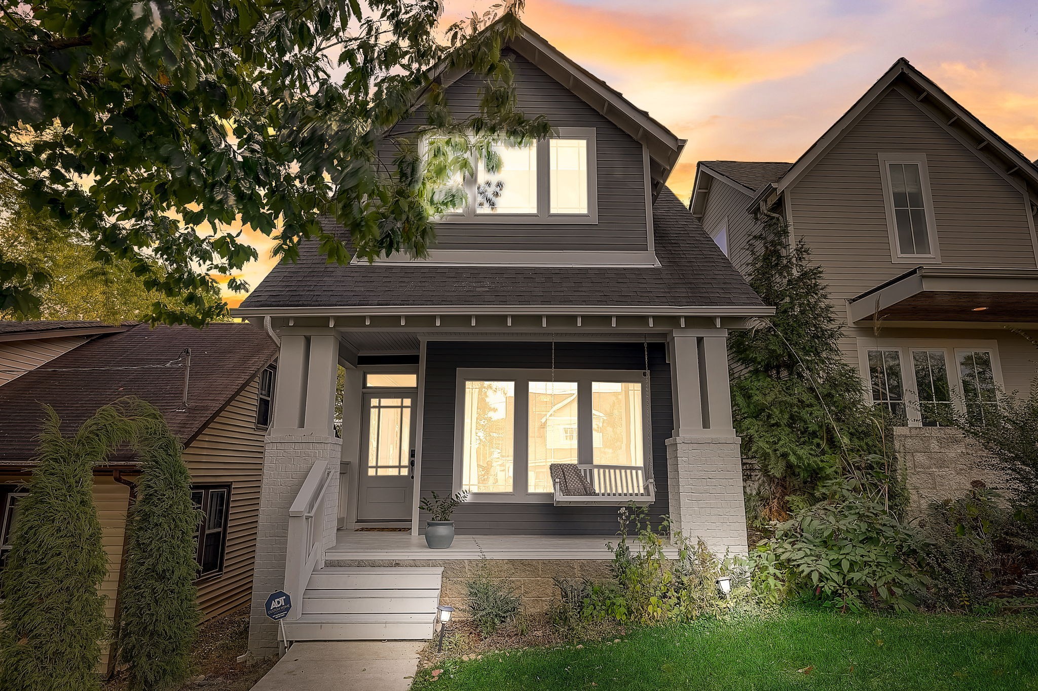 1009A Caldwell Ave