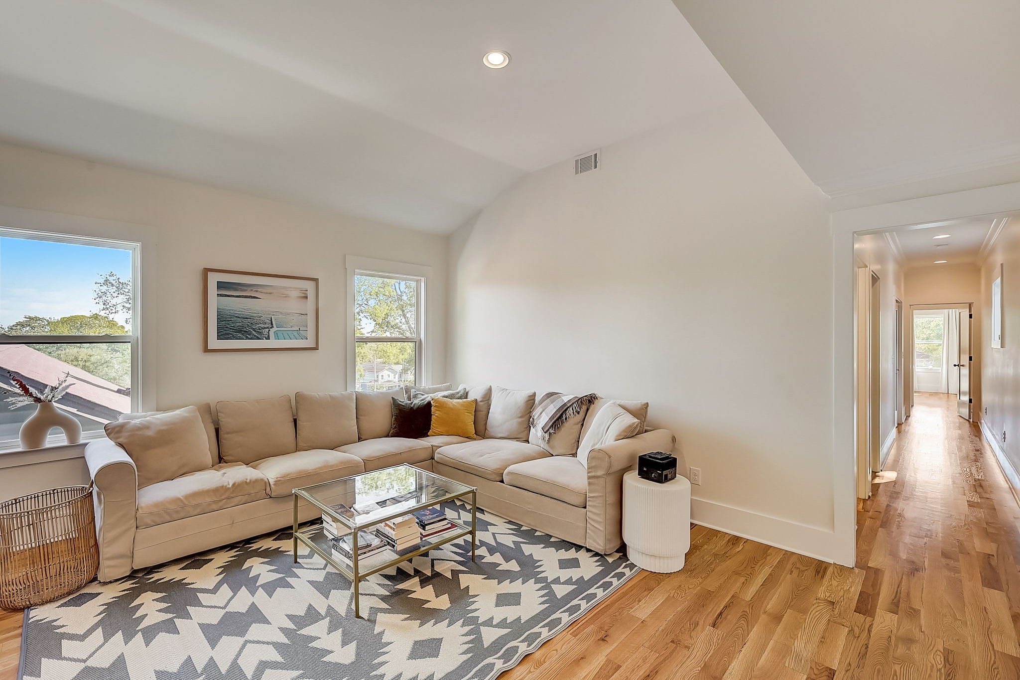 1009A Caldwell Ave