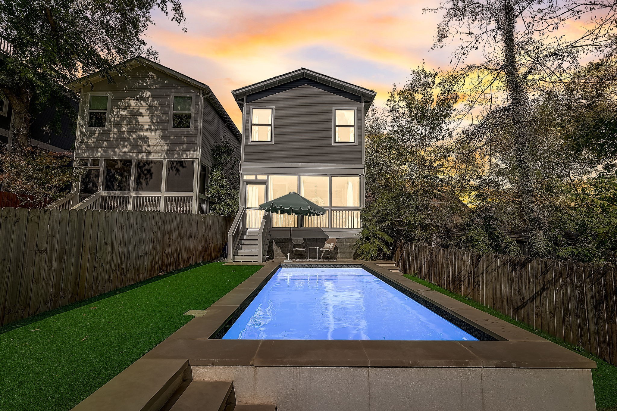 1009A Caldwell Ave