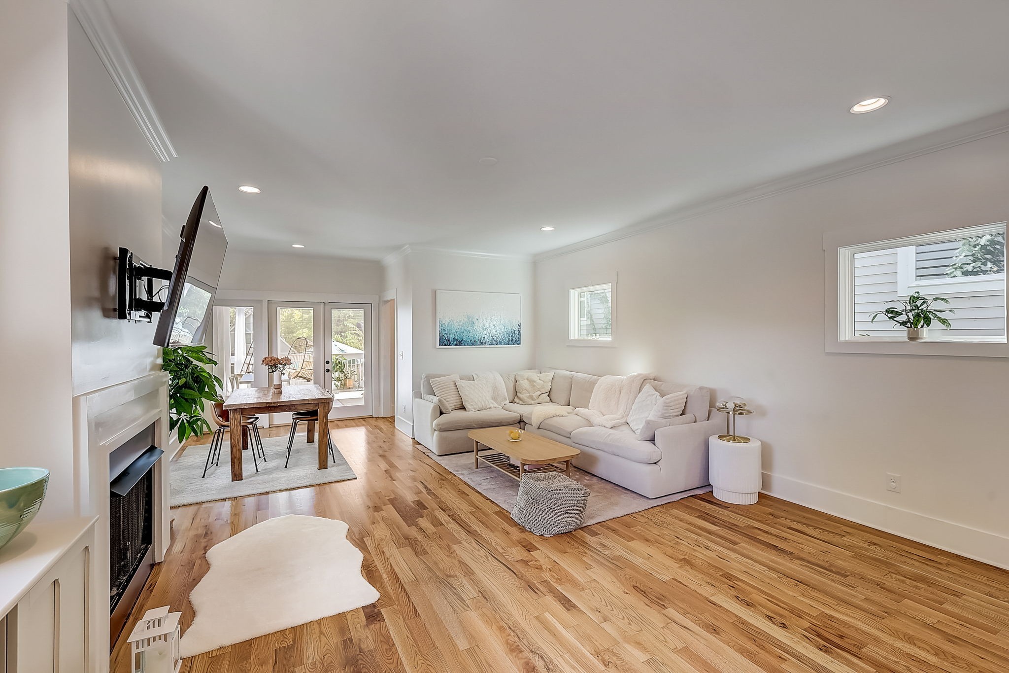 1009A Caldwell Ave