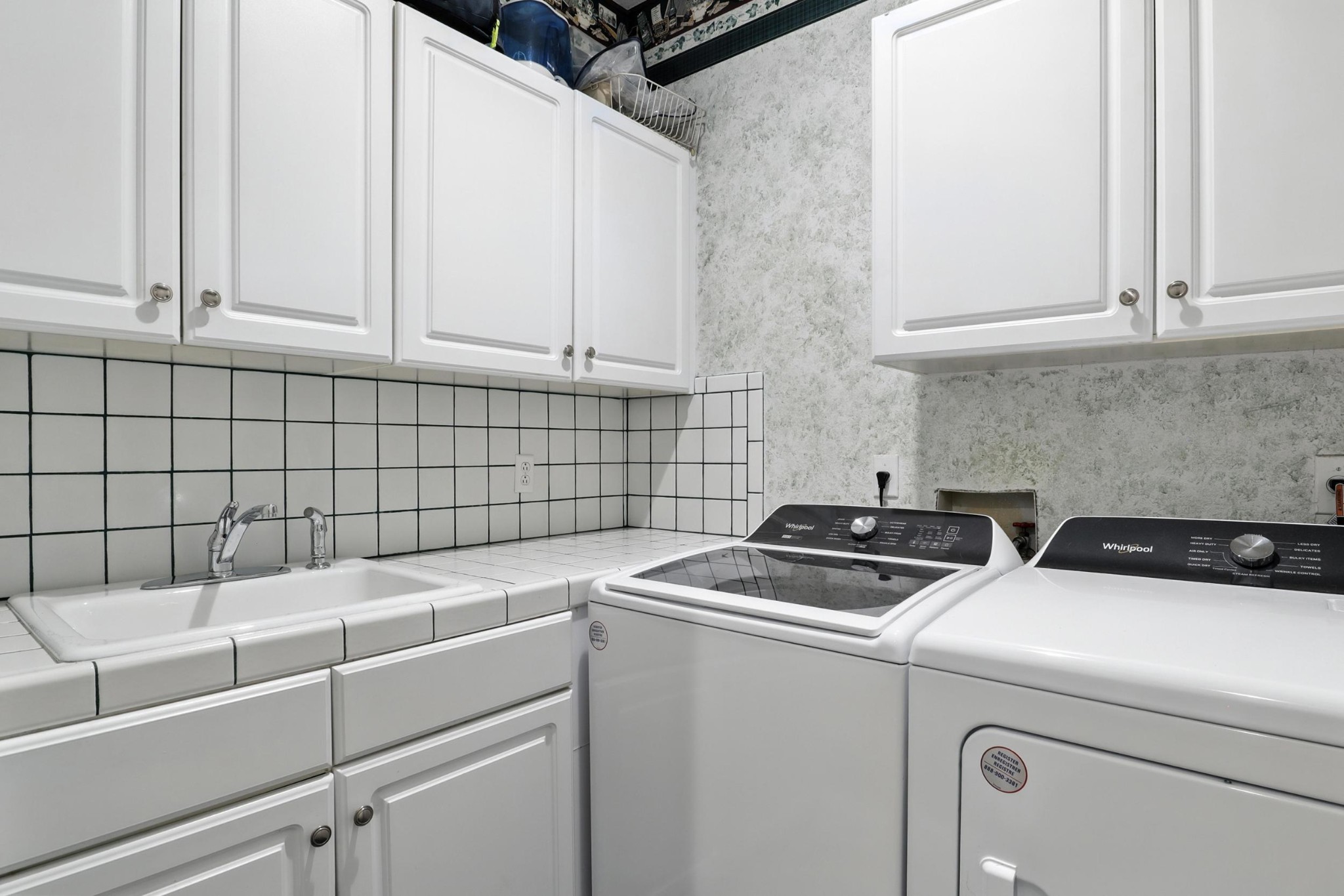 1069 Pleasant Valley Rd