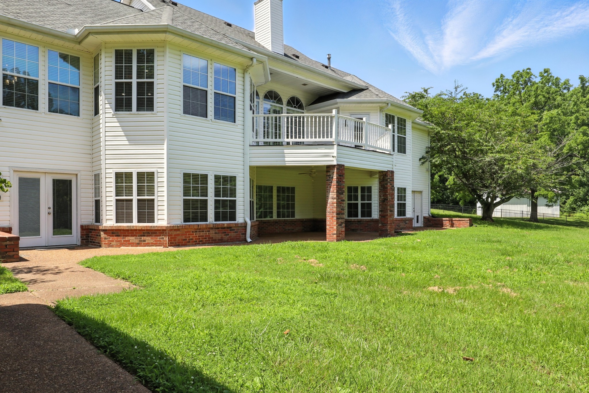 1069 Pleasant Valley Rd