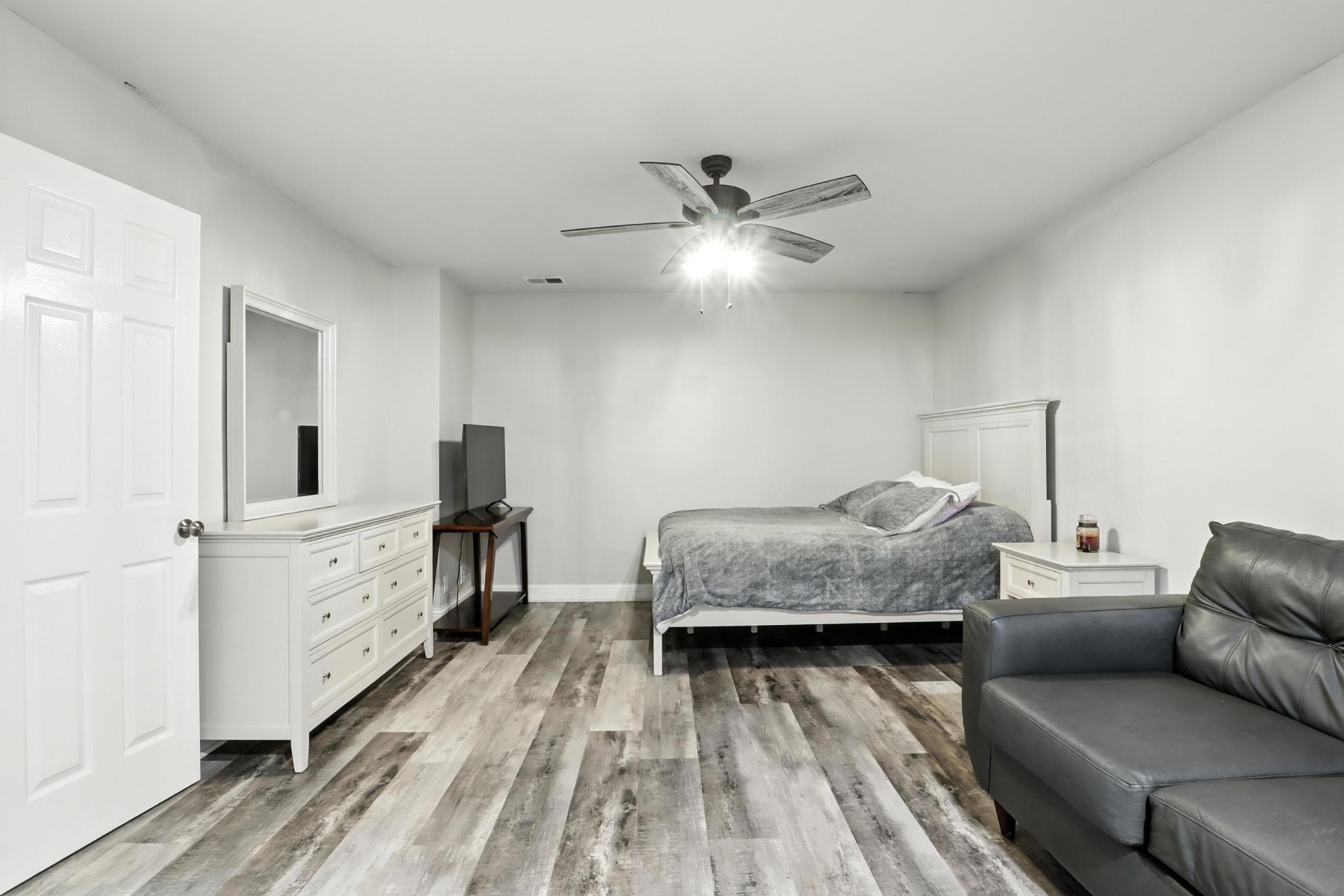 1069 Pleasant Valley Rd