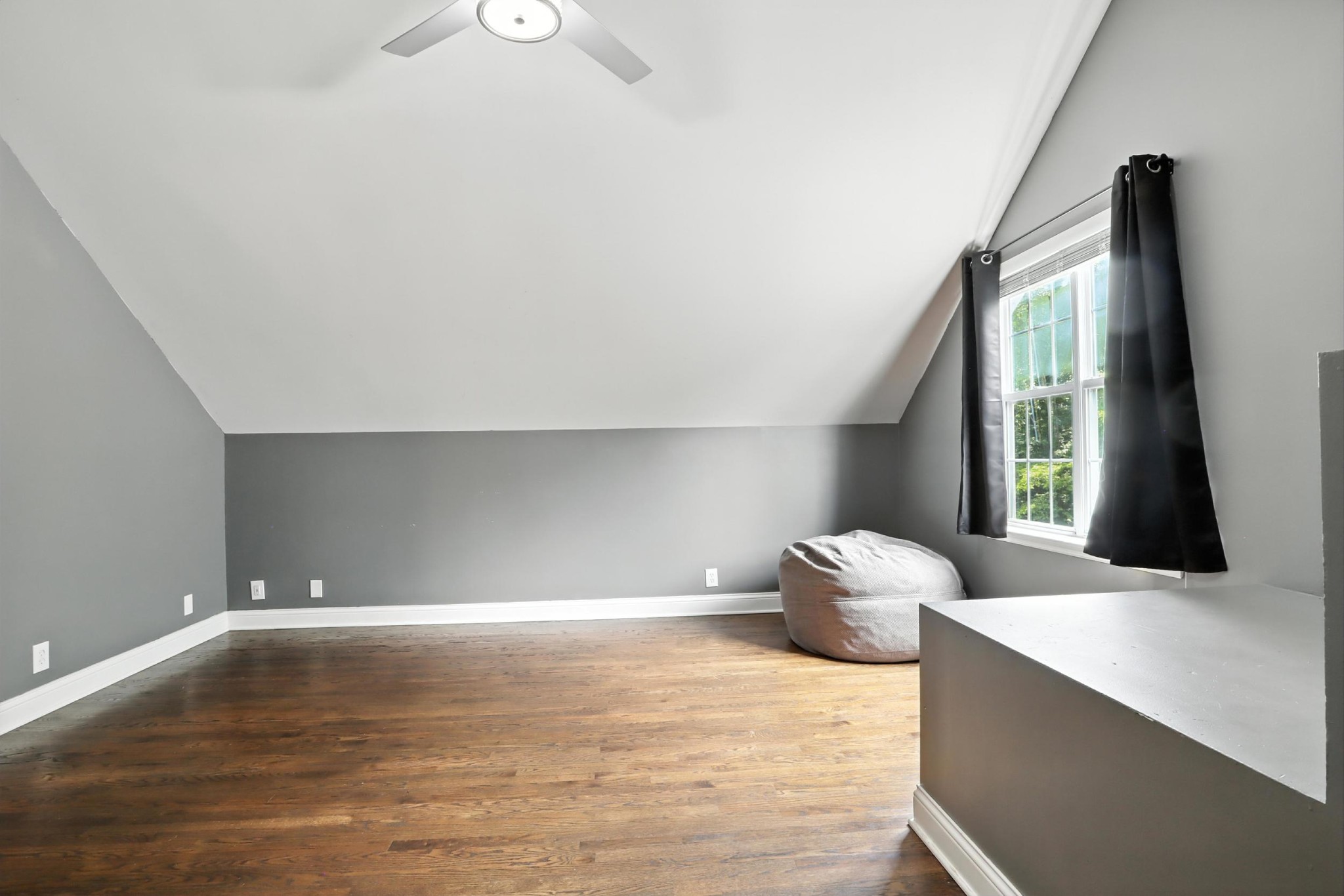 1069 Pleasant Valley Rd