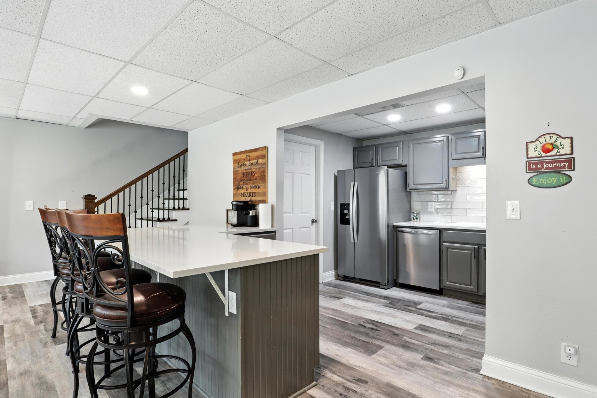 1069 Pleasant Valley Rd