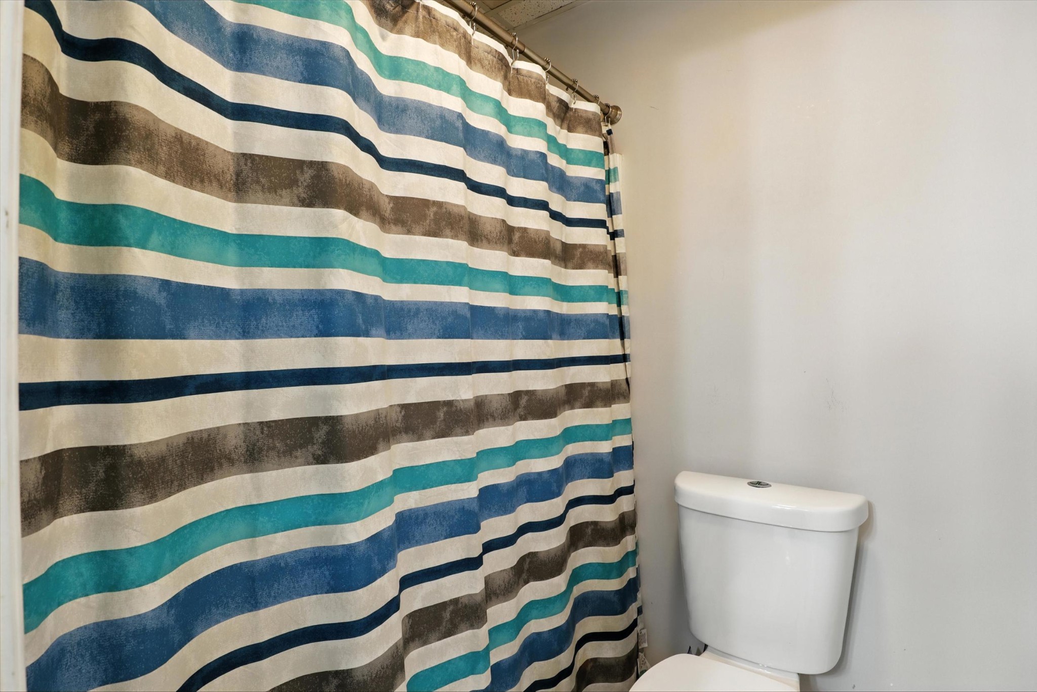 1069 Pleasant Valley Rd