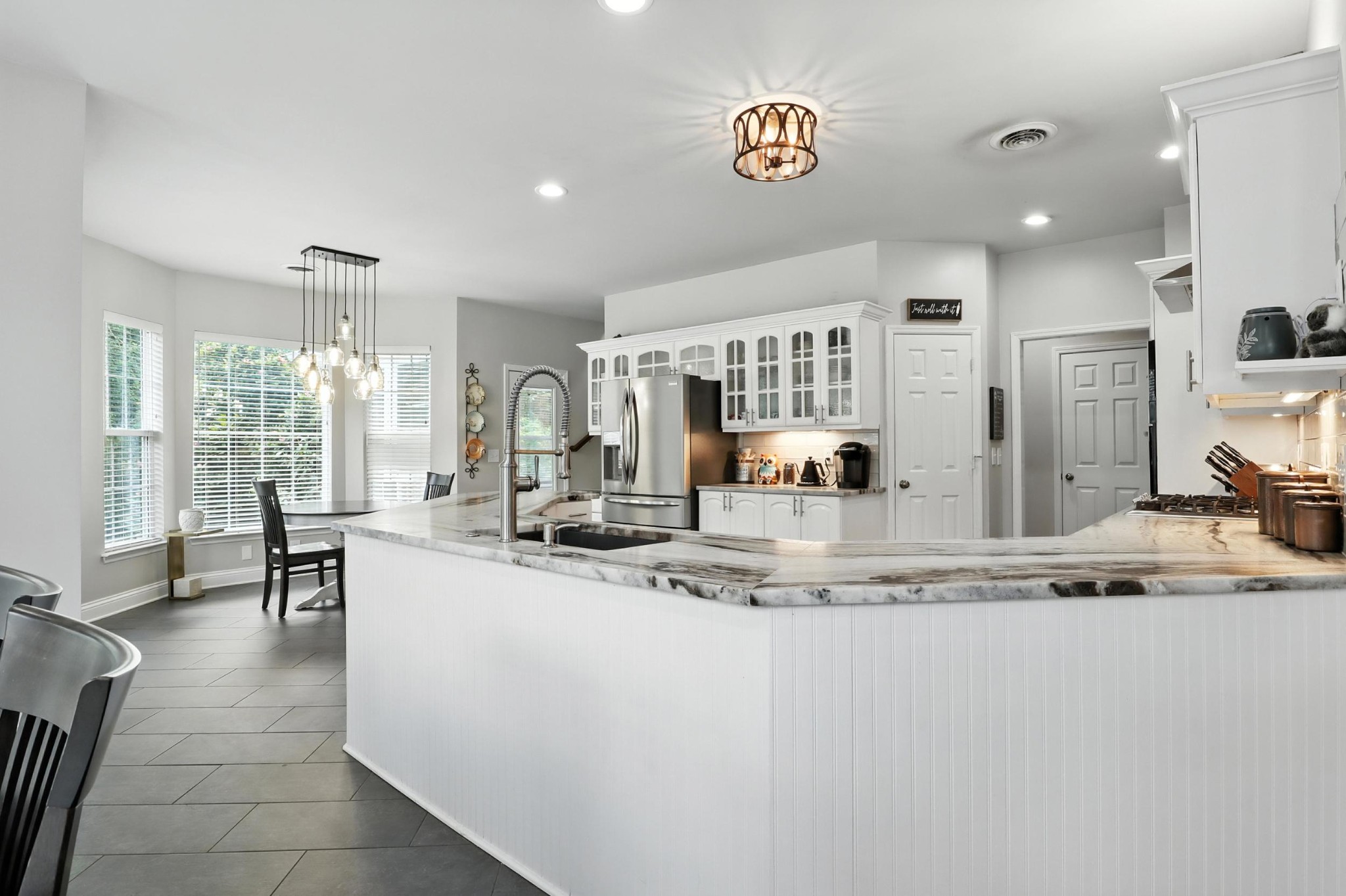 1069 Pleasant Valley Rd