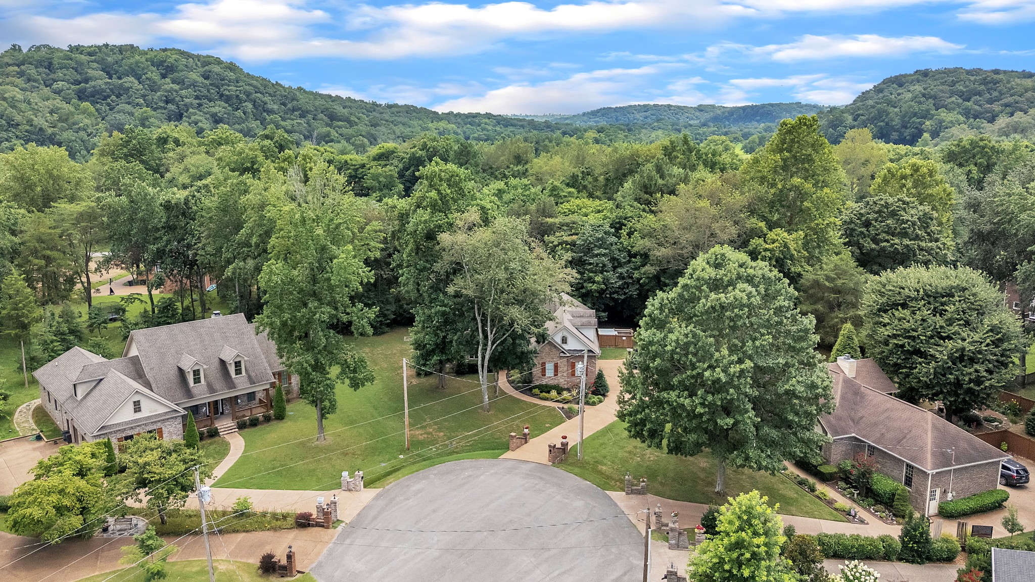 422 Evergreen Cir