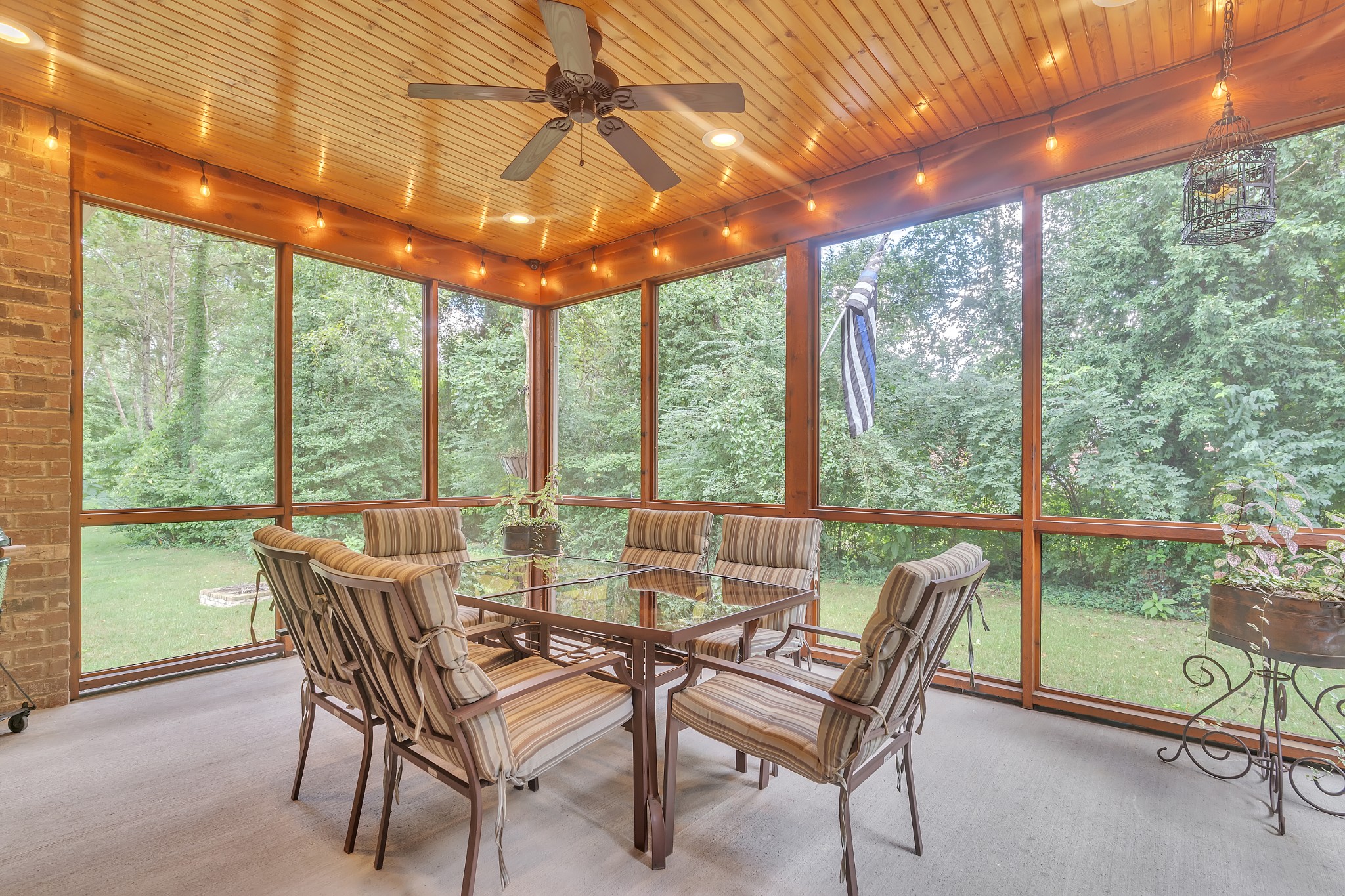422 Evergreen Cir