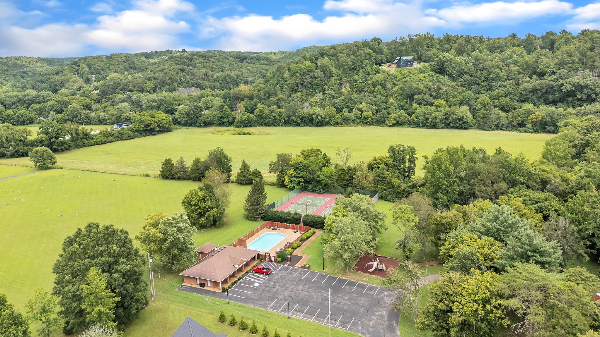 422 Evergreen Cir