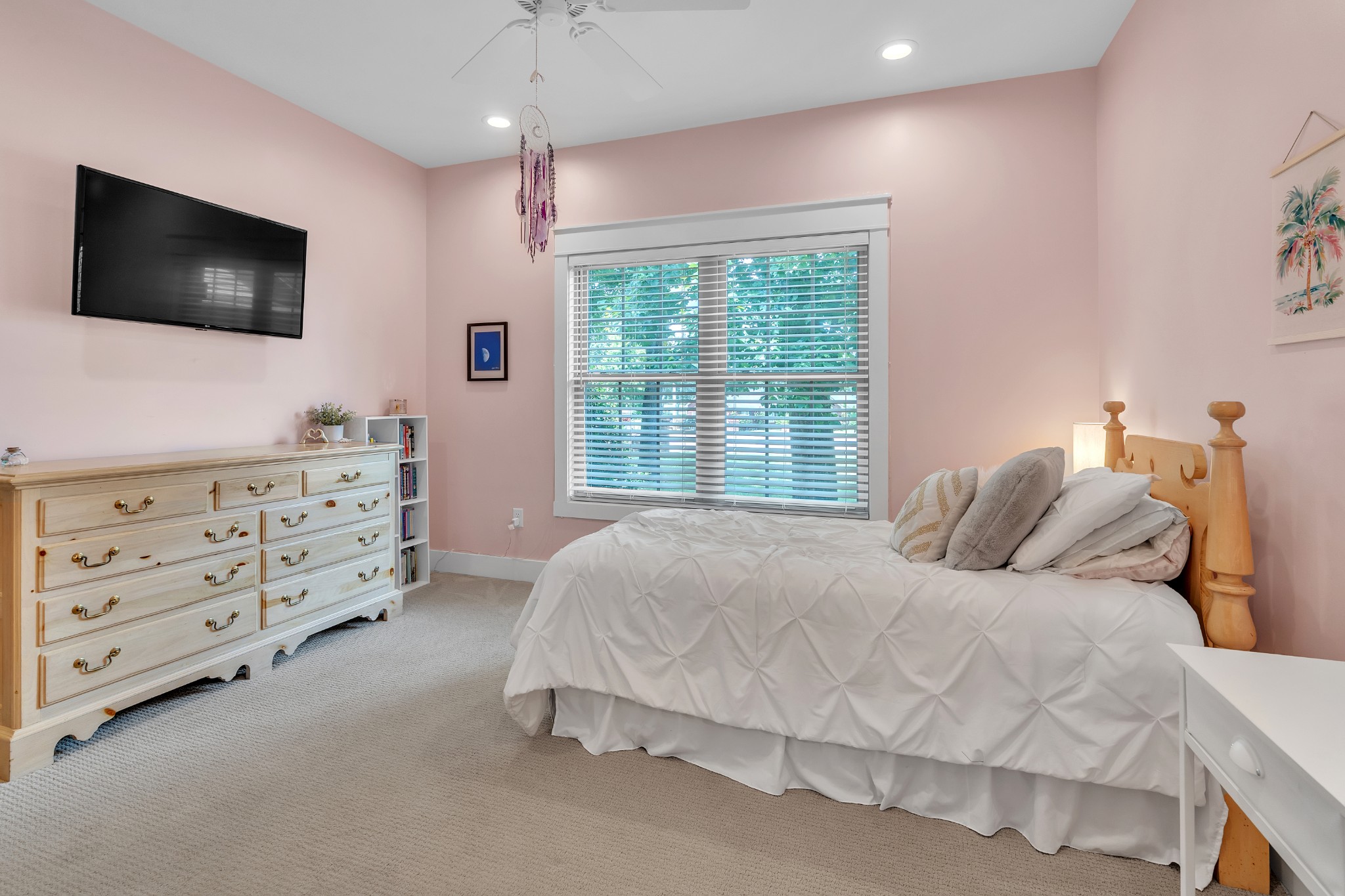 422 Evergreen Cir