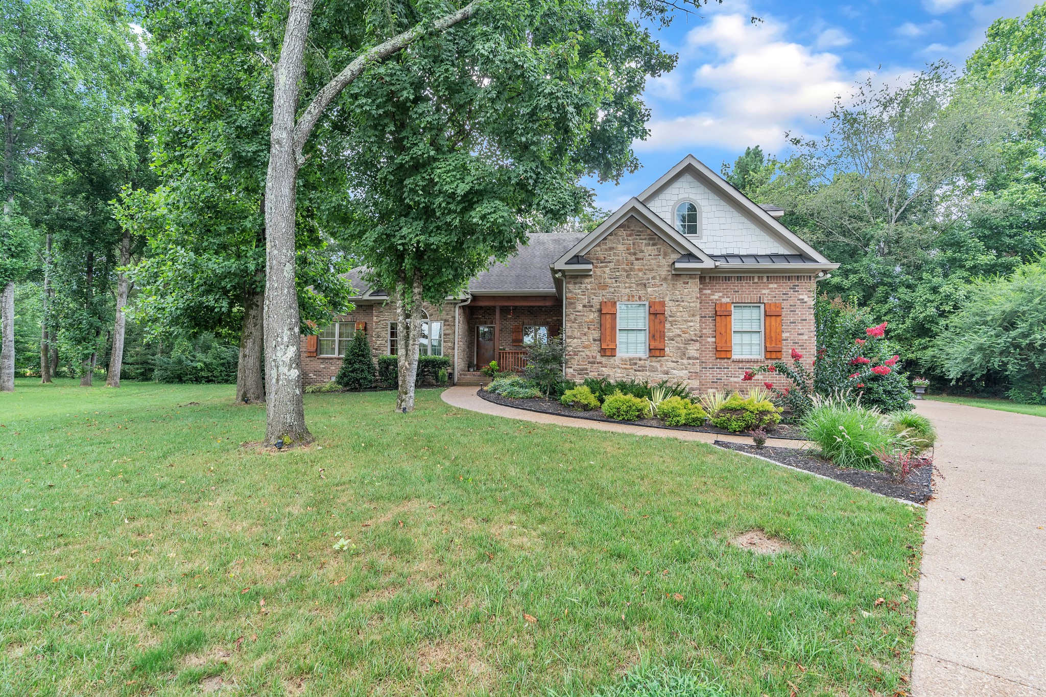 422 Evergreen Cir