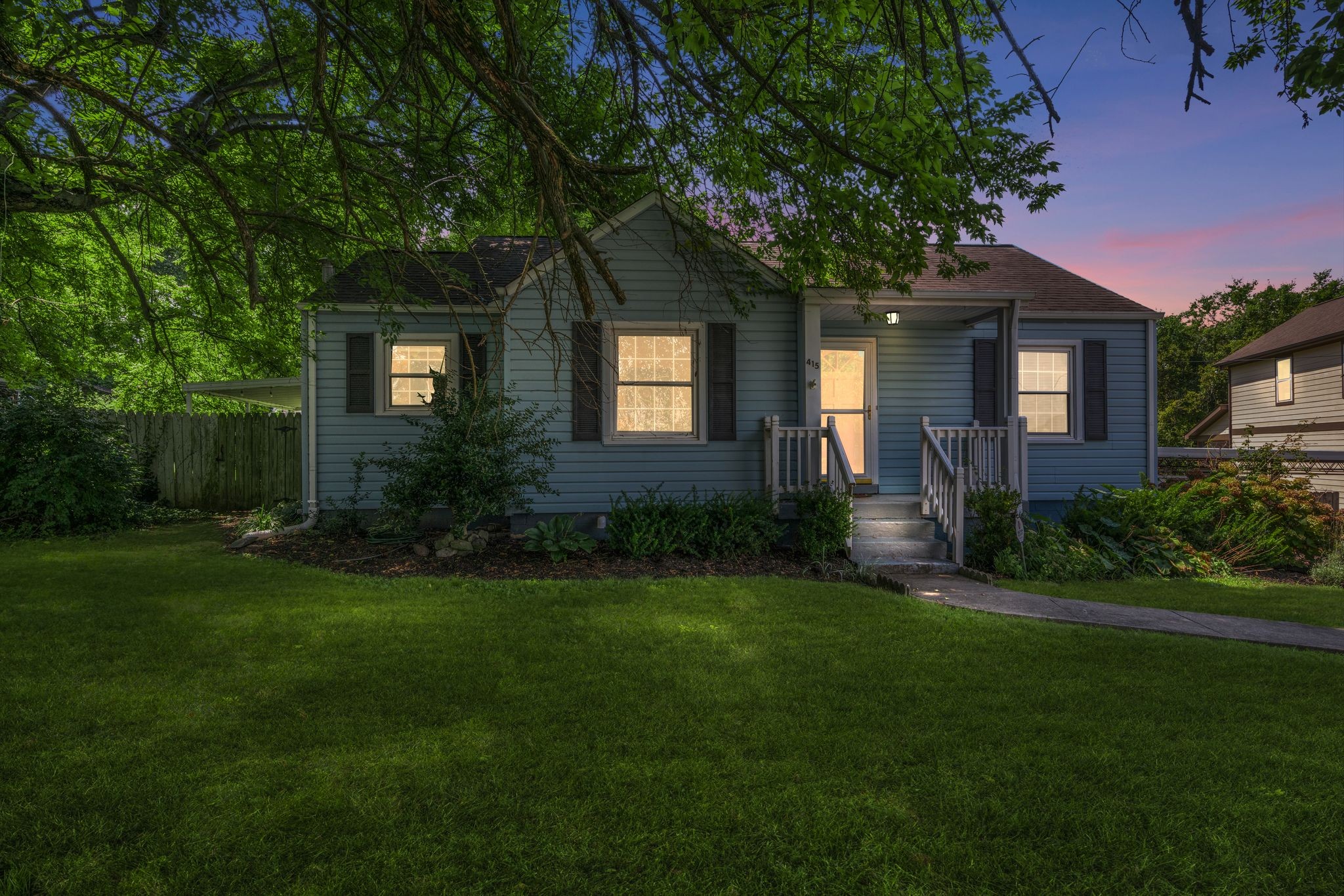 415 W Bend Dr