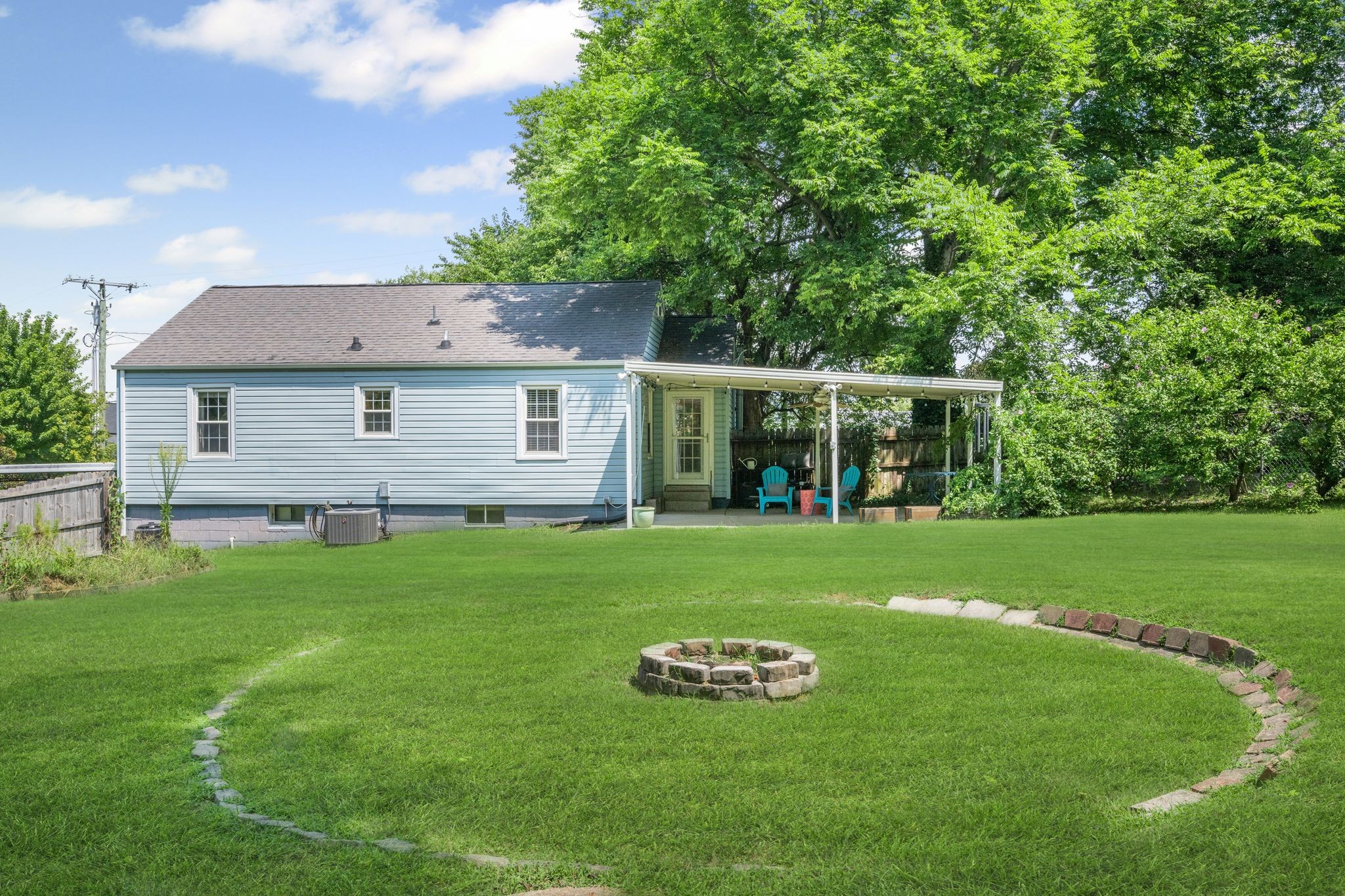 415 W Bend Dr