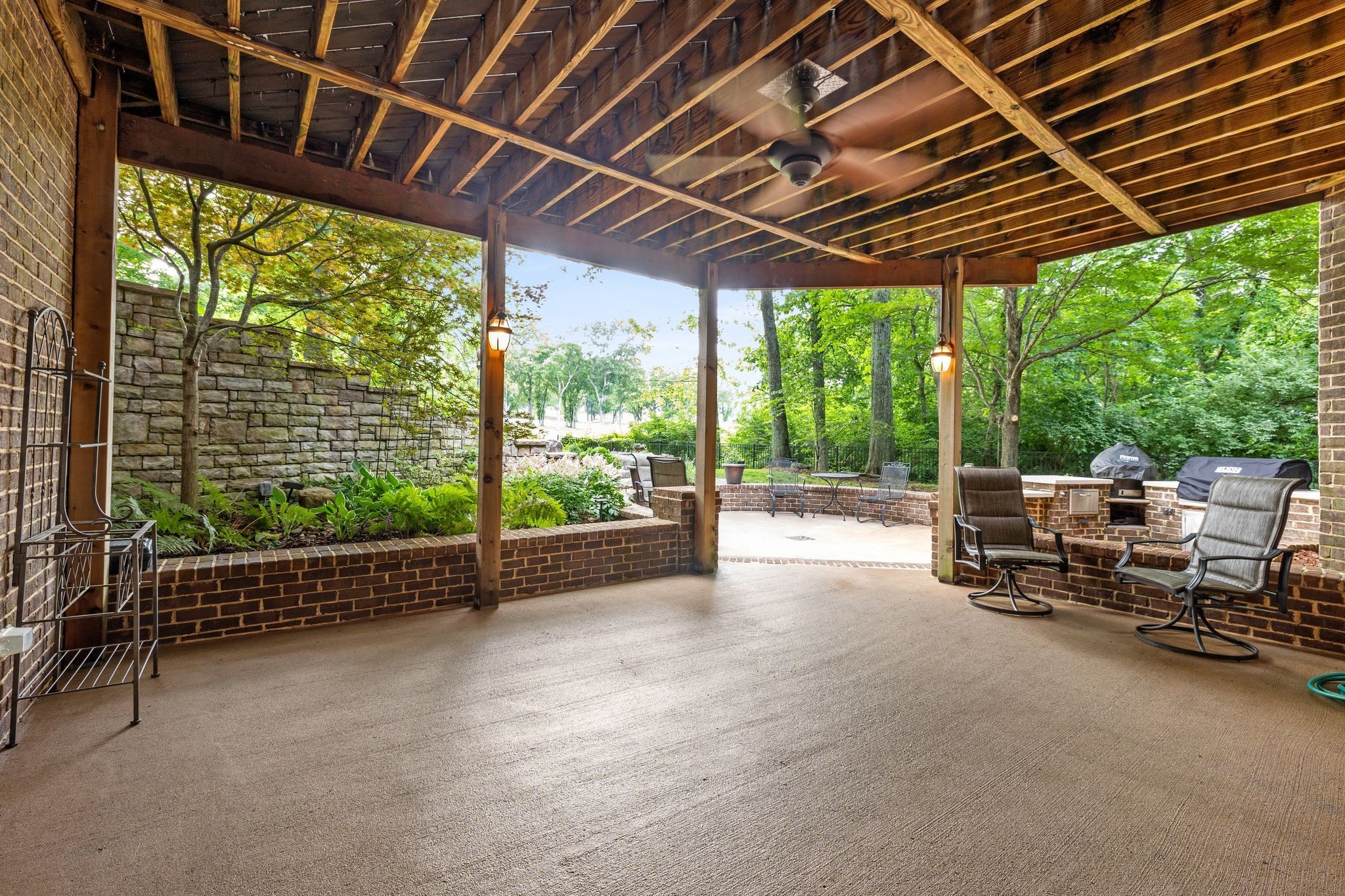 6521 Stableford Ln