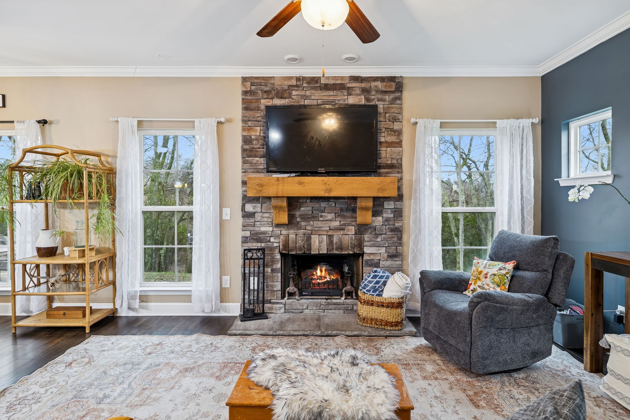 2607 Hidden Creek Way