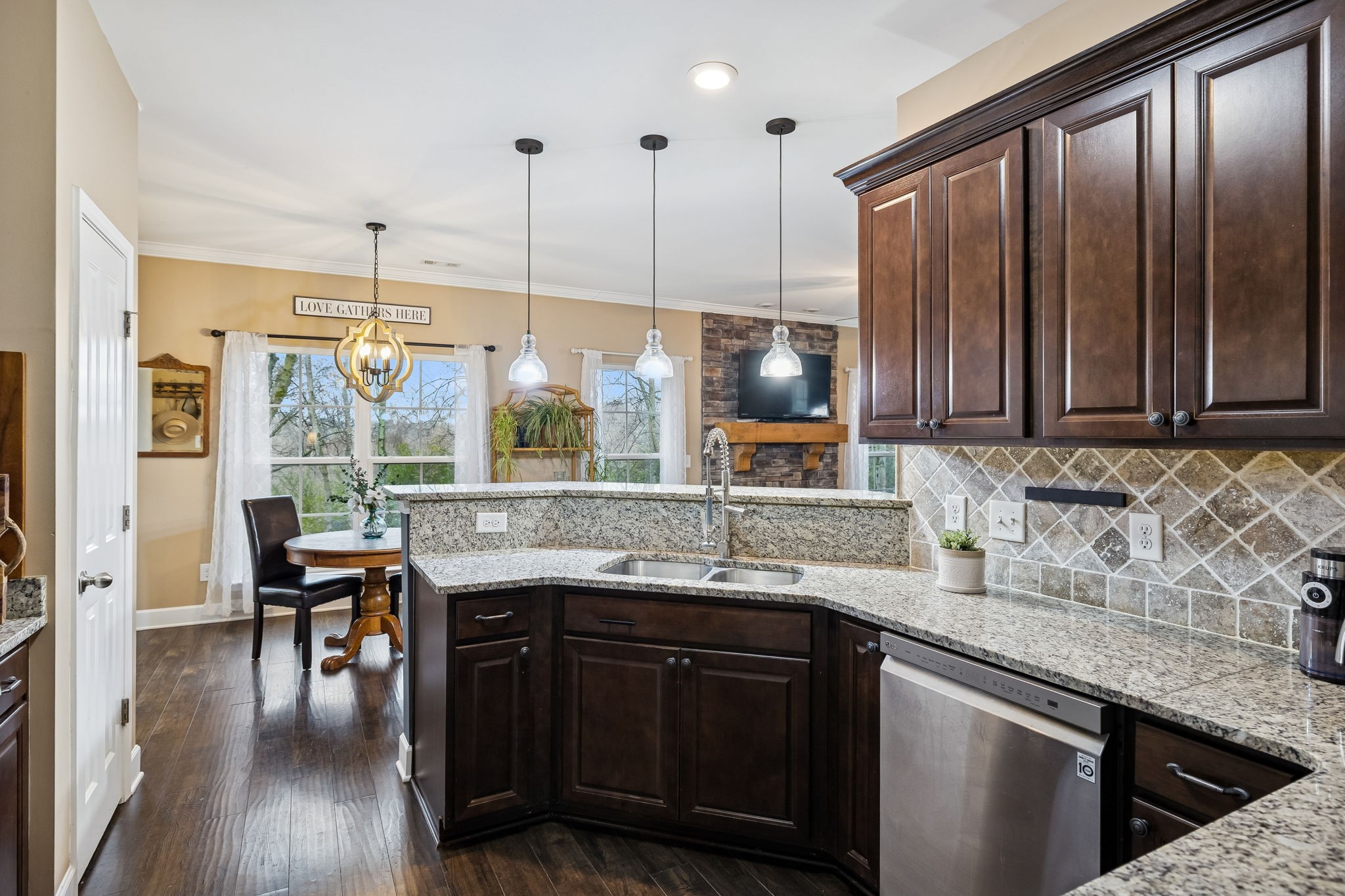 2607 Hidden Creek Way