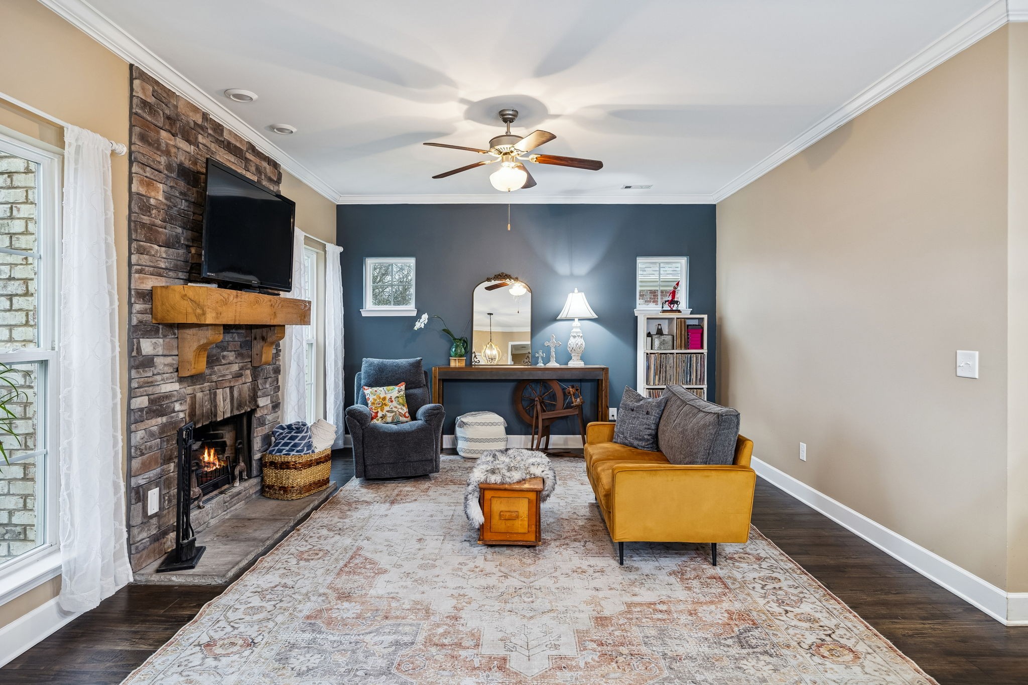 2607 Hidden Creek Way