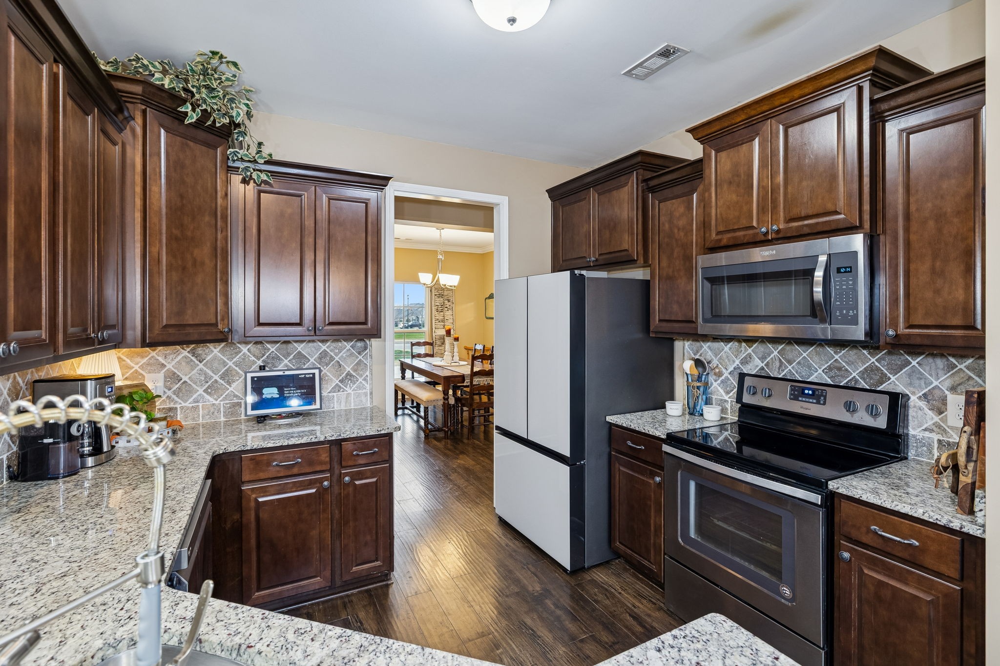 2607 Hidden Creek Way